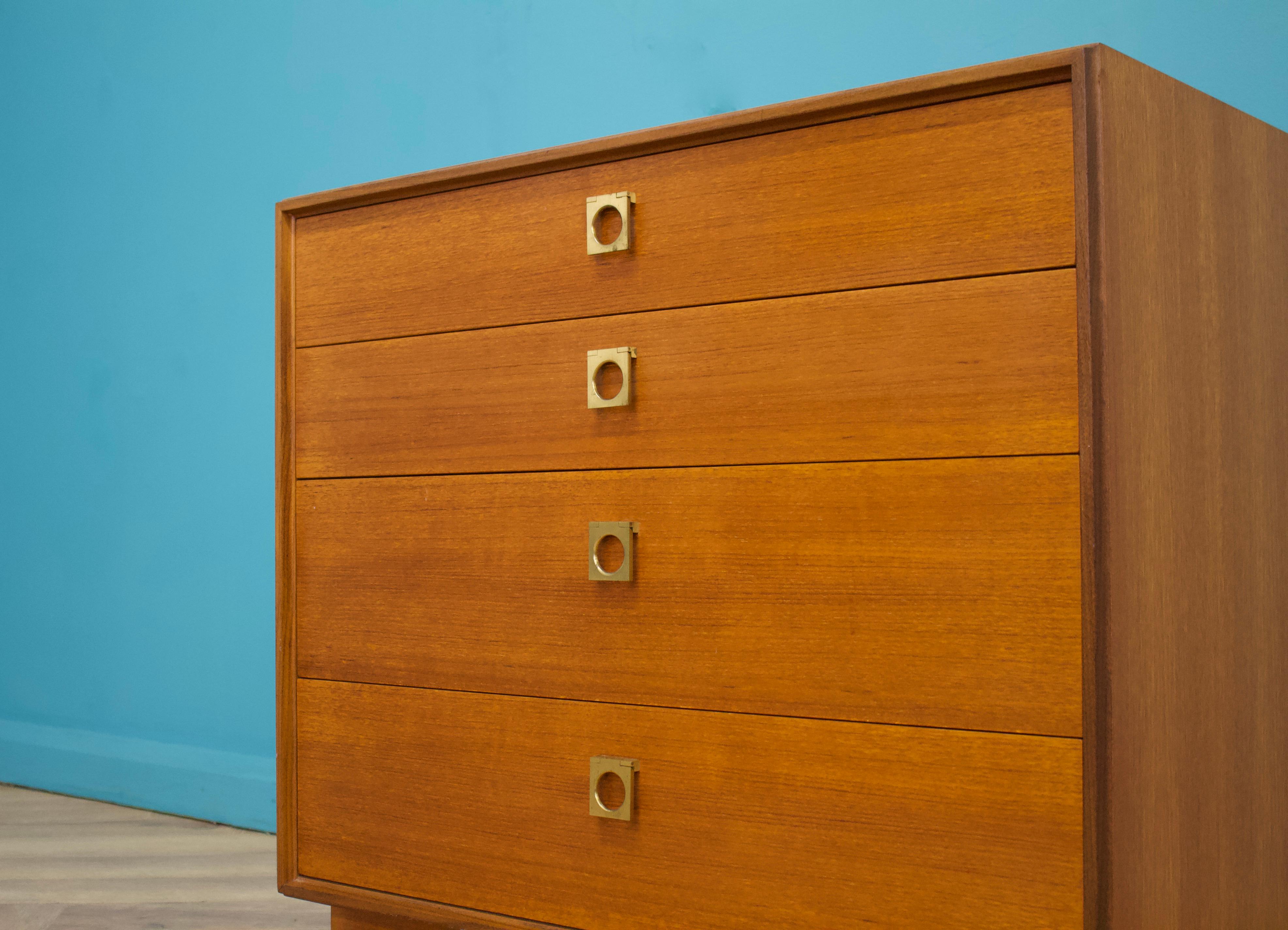 Mid-Century-Kommode aus Teakholz von G Plan, 1970er Jahre (Furnier) im Angebot