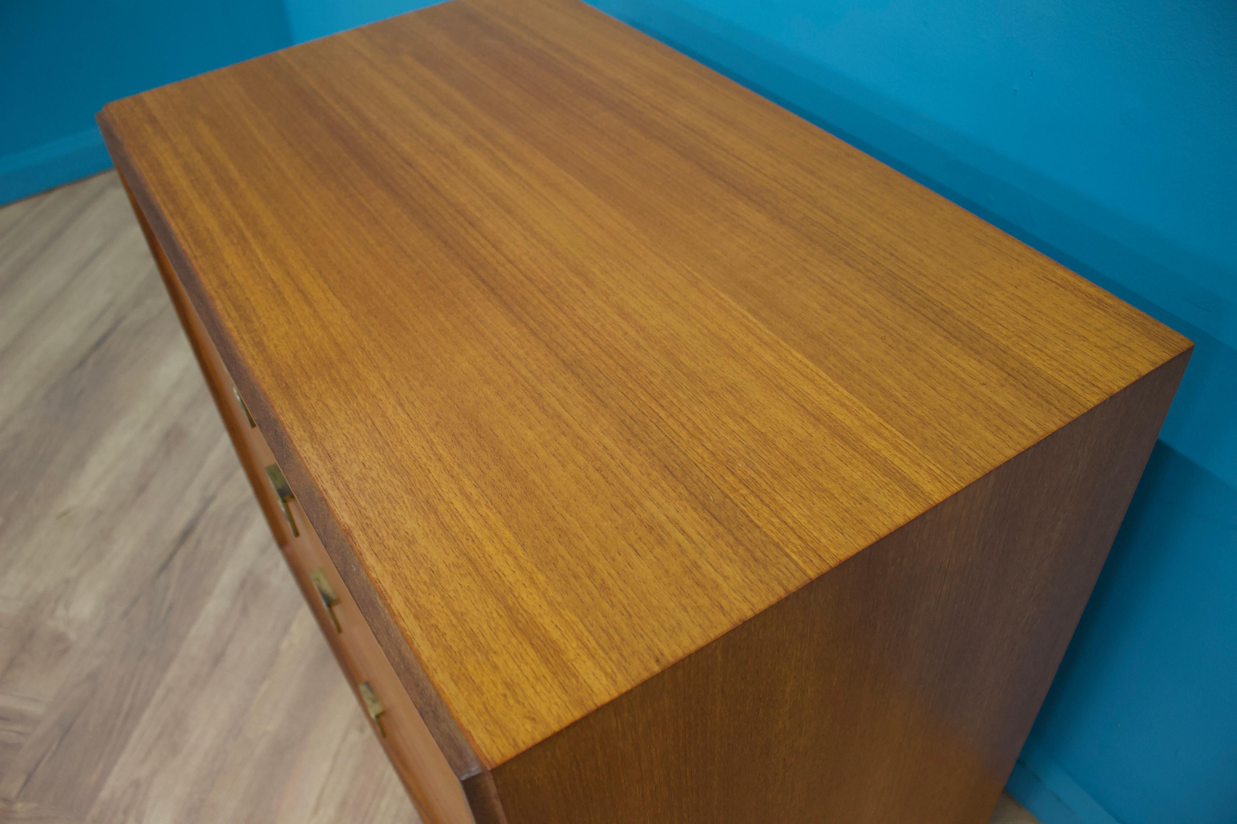 Mid-Century-Kommode aus Teakholz von G Plan, 1970er Jahre (20. Jahrhundert) im Angebot