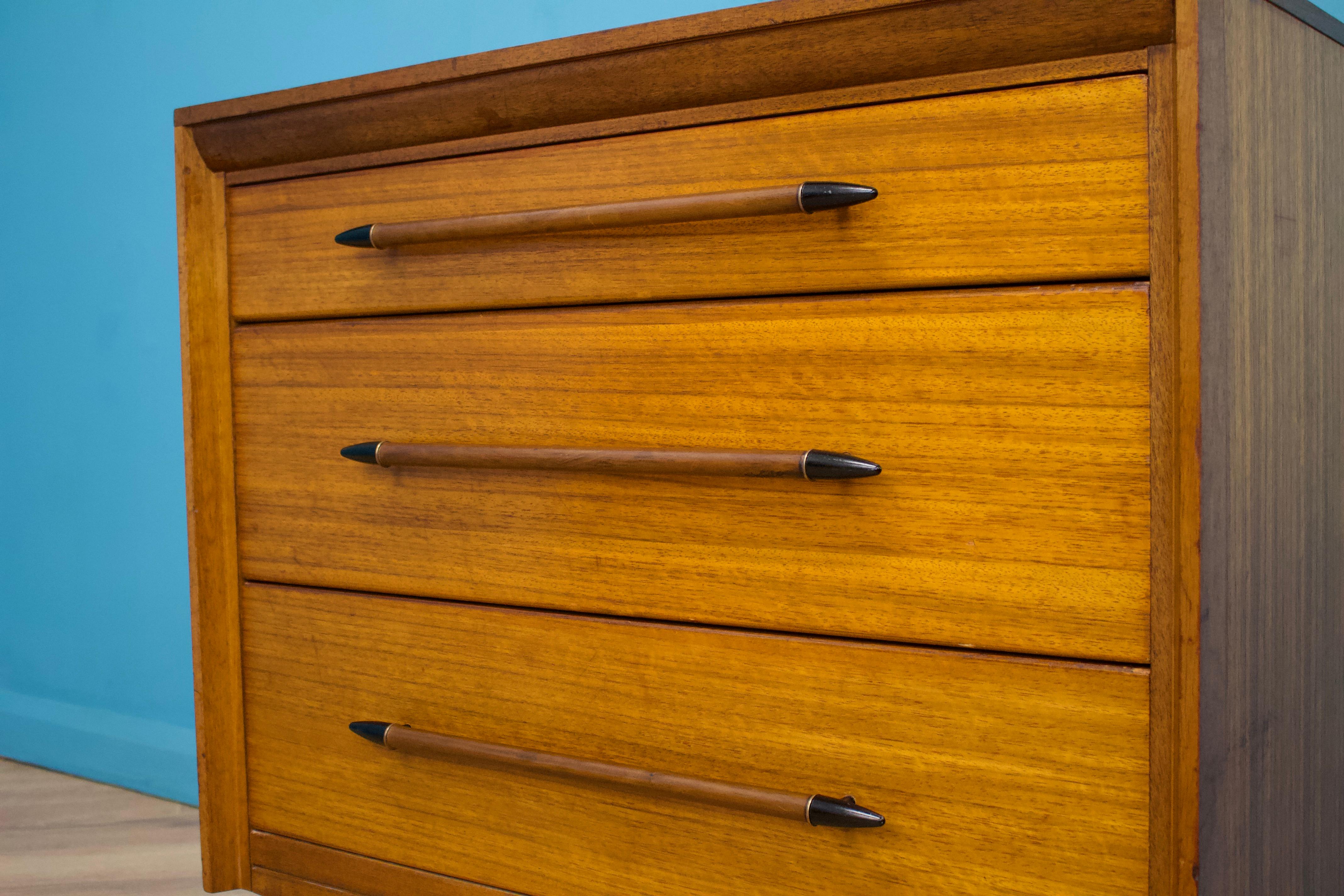 Mid-Century-Kommode aus Teakholz von Lebus, 1960er Jahre (Furnier) im Angebot
