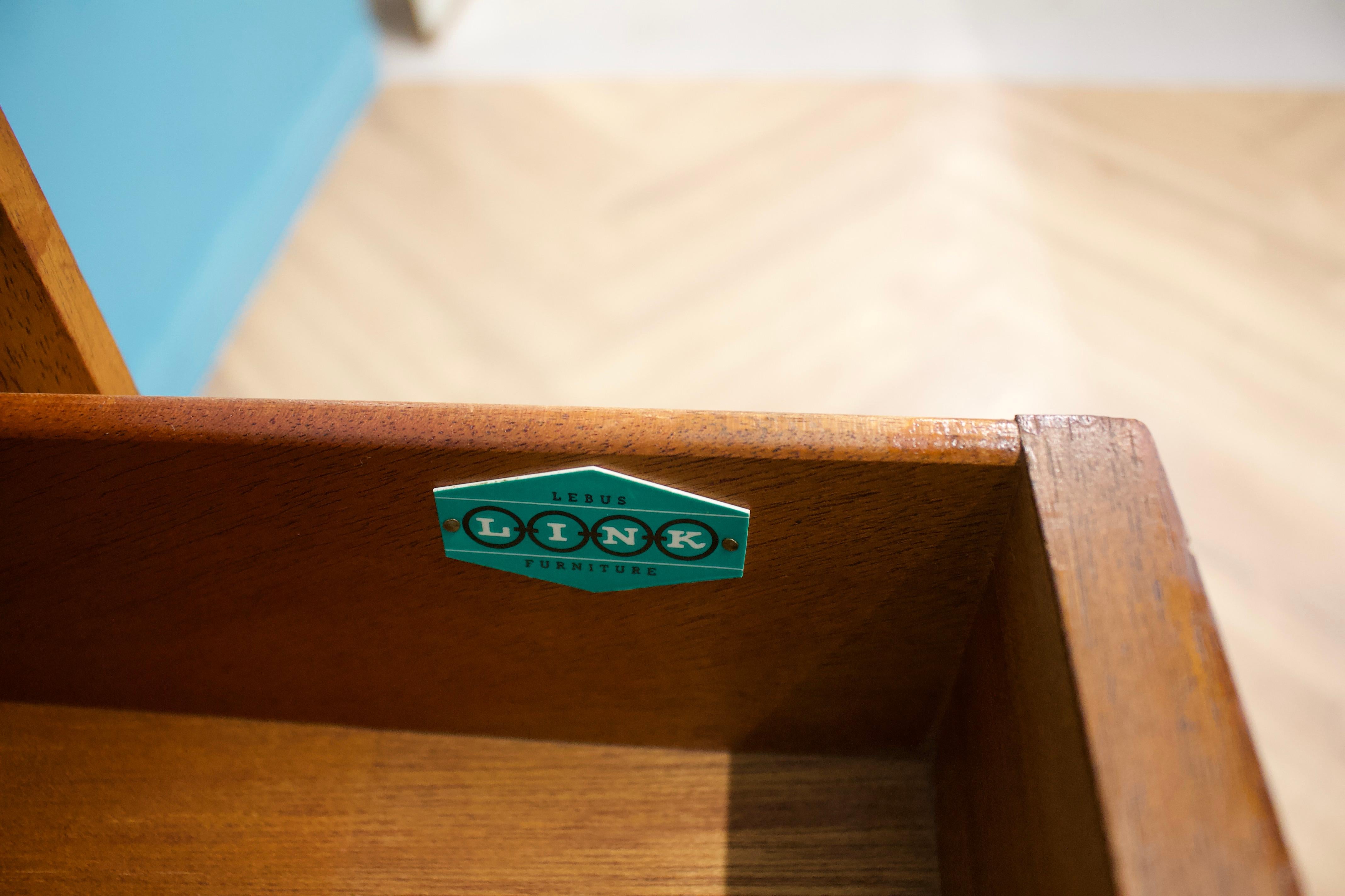 Mid-Century-Kommode aus Teakholz von Lebus, 1960er Jahre im Angebot 1