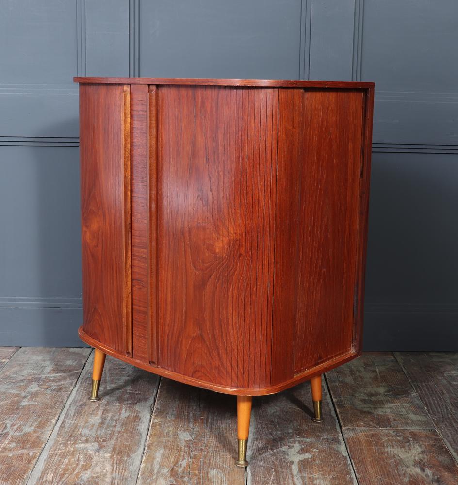 Mueble coctel de teca de mediados de siglo en venta 6