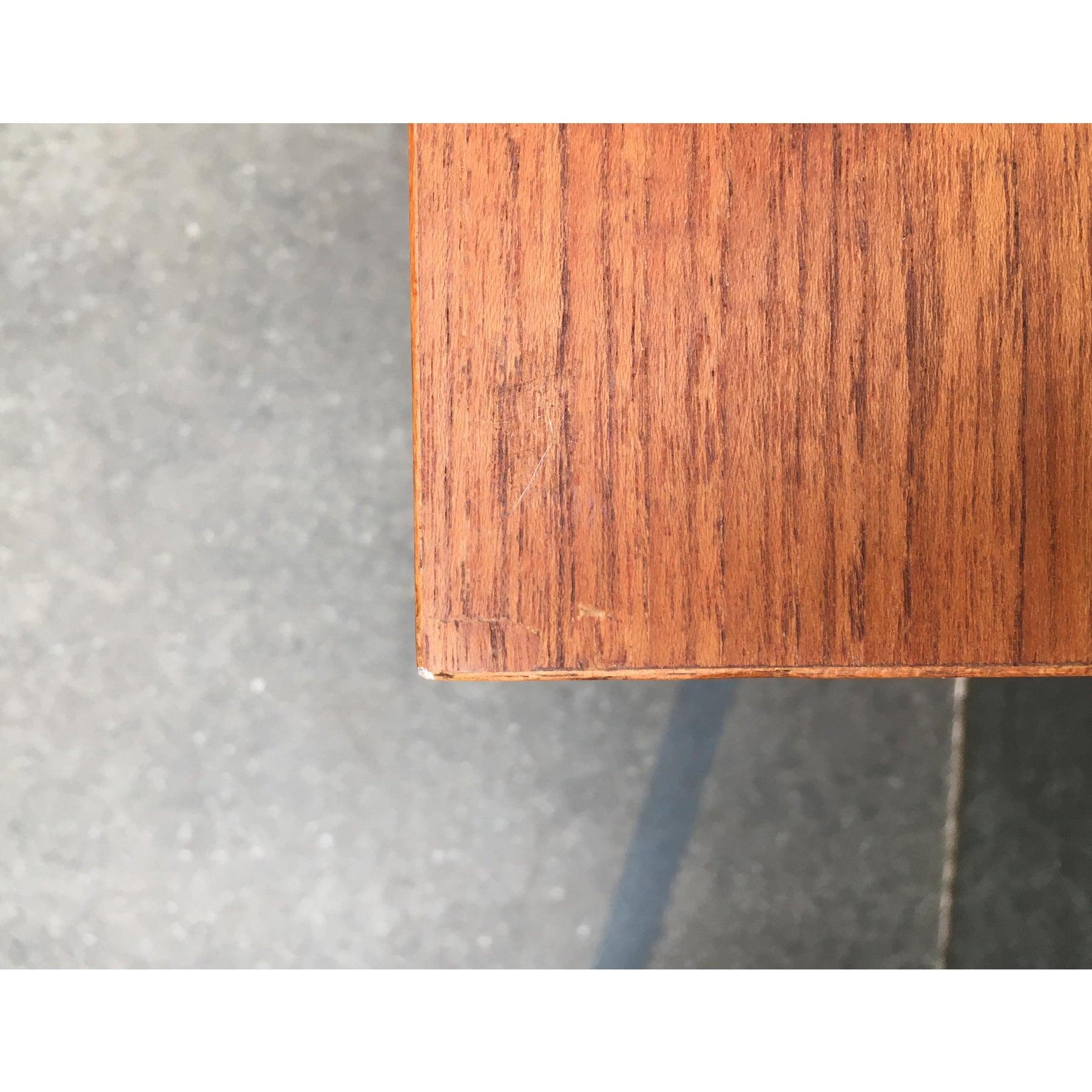Table basse en teck du milieu du siècle, années 1960 en vente 3