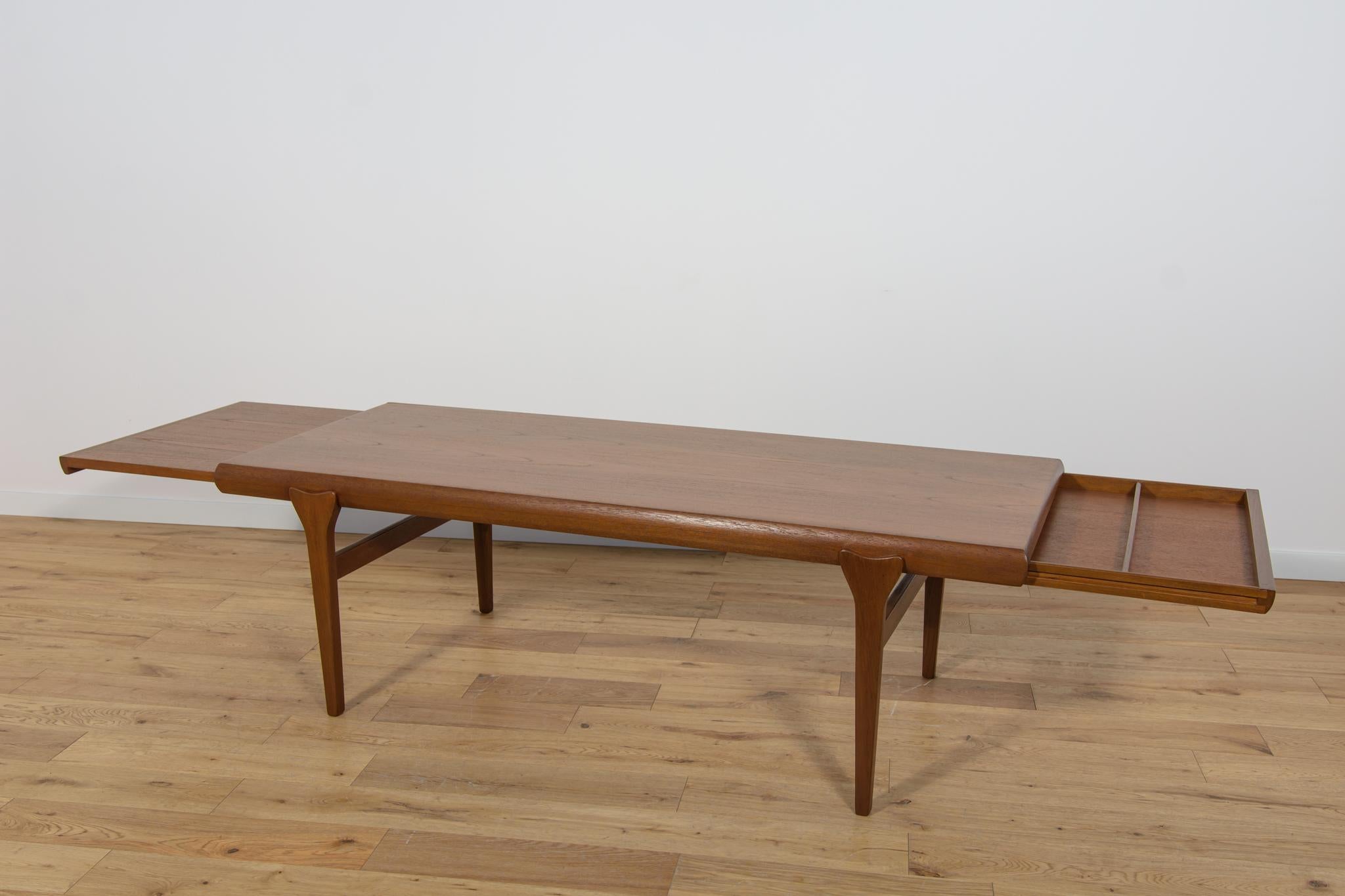 Table basse en teck du milieu du siècle par Johannes Andersen pour CFC Silkeborg, Danemark. en vente 2