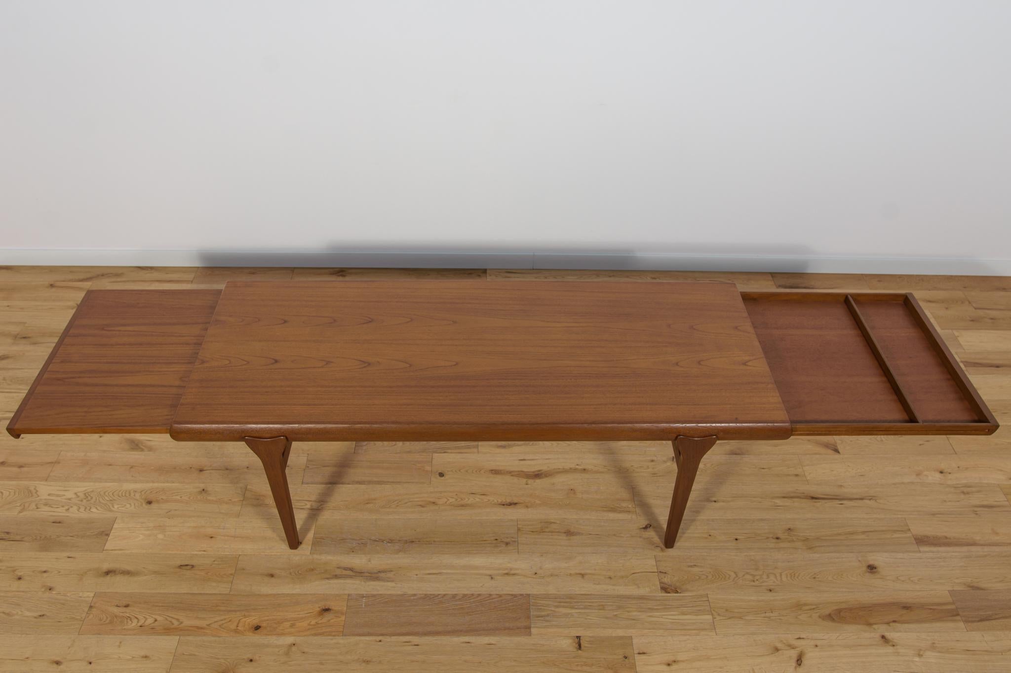 Teck Table basse en teck du milieu du siècle par Johannes Andersen pour CFC Silkeborg, Danemark. en vente
