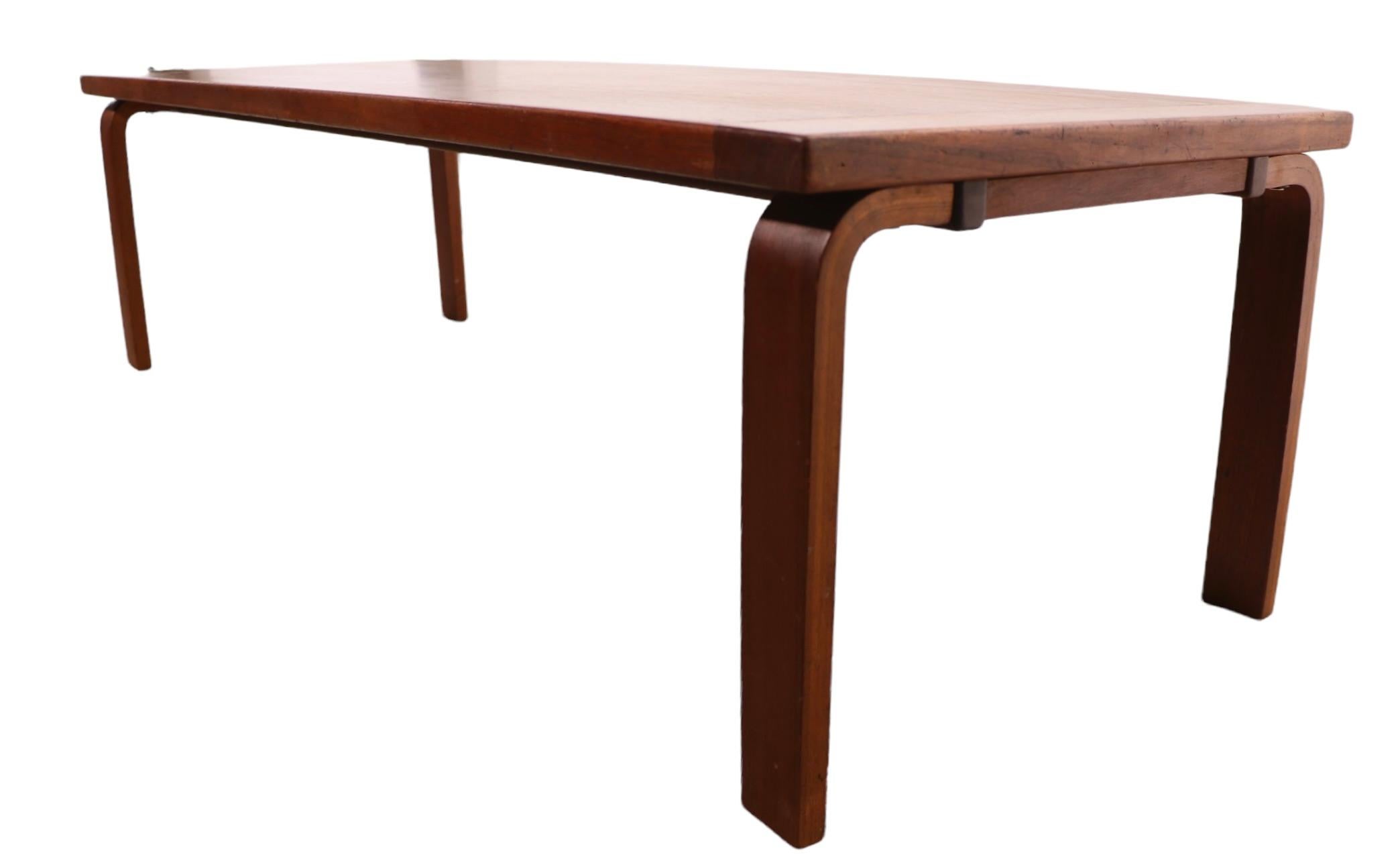Mid Century Teak Coffee Table by Westnofa Made in Norway, C 1960/1970s For Sale 9