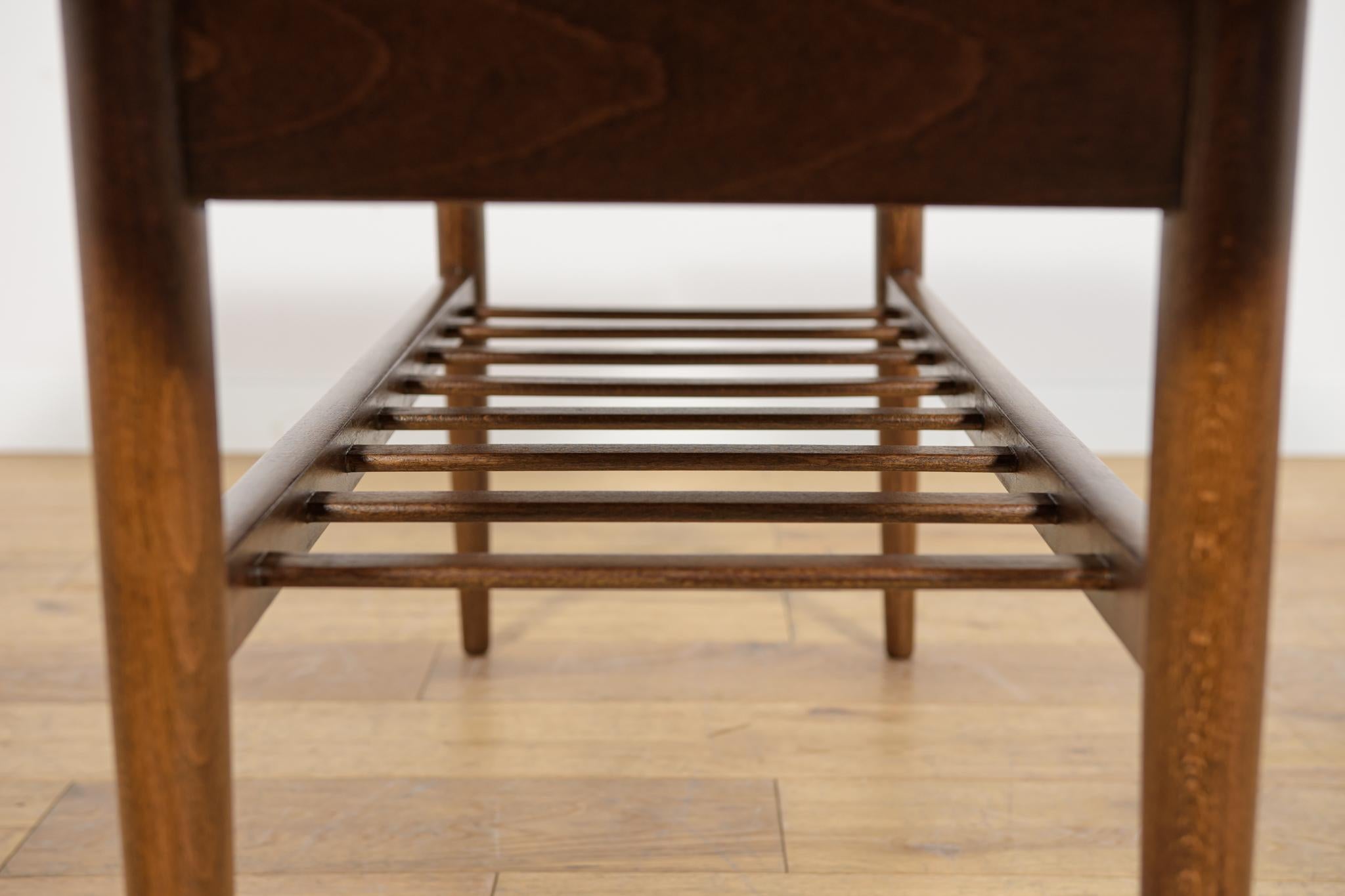 Table basse en teck du milieu du siècle, Danemark  1960s en vente 3