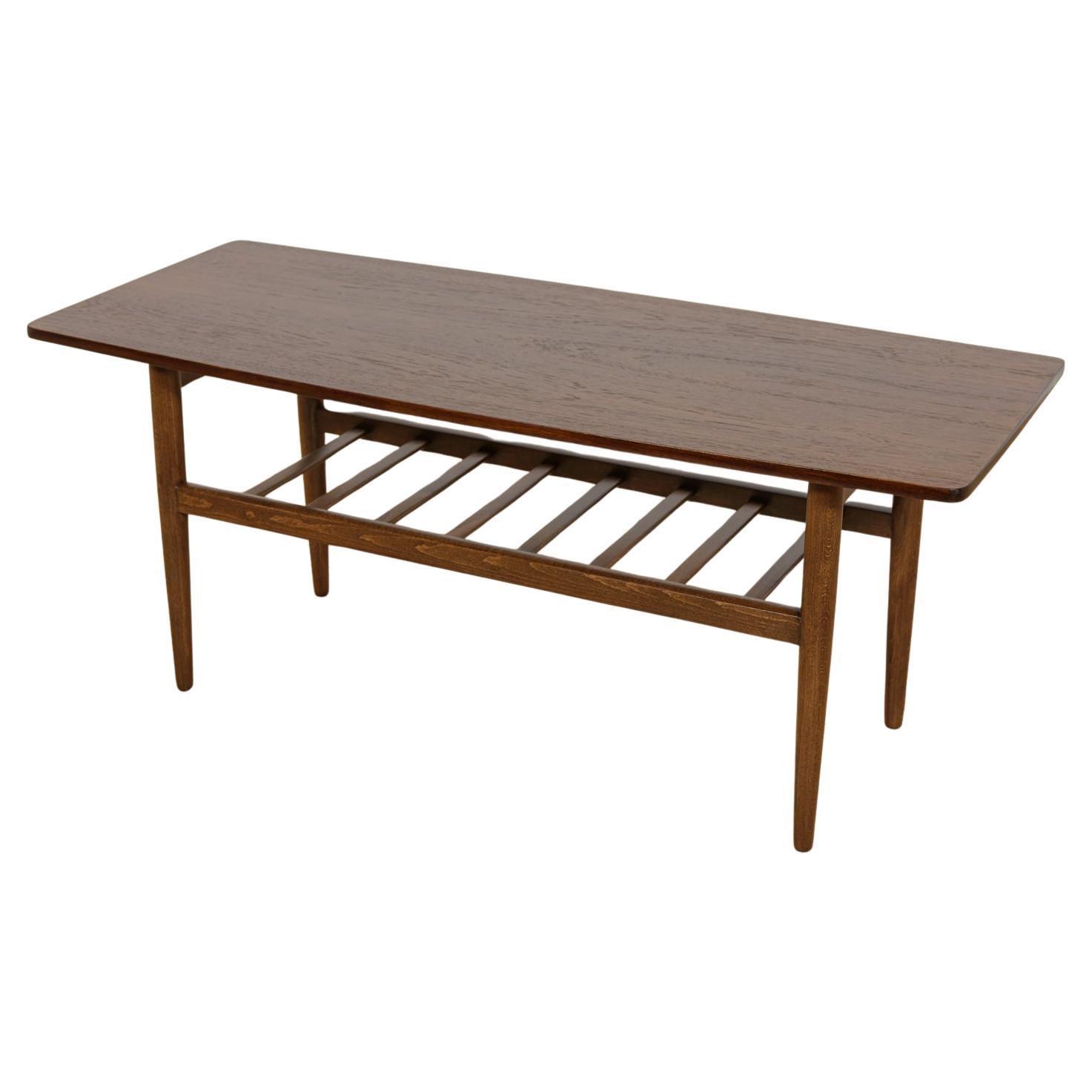 Table basse en teck du milieu du siècle, Danemark  1960s en vente