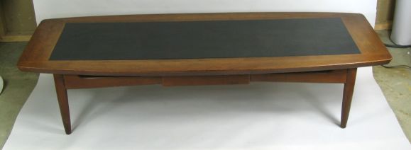 Scandinavian Mid Century Walnut  Coffee Table In Good Condition For Sale In Douglas Manor, NY