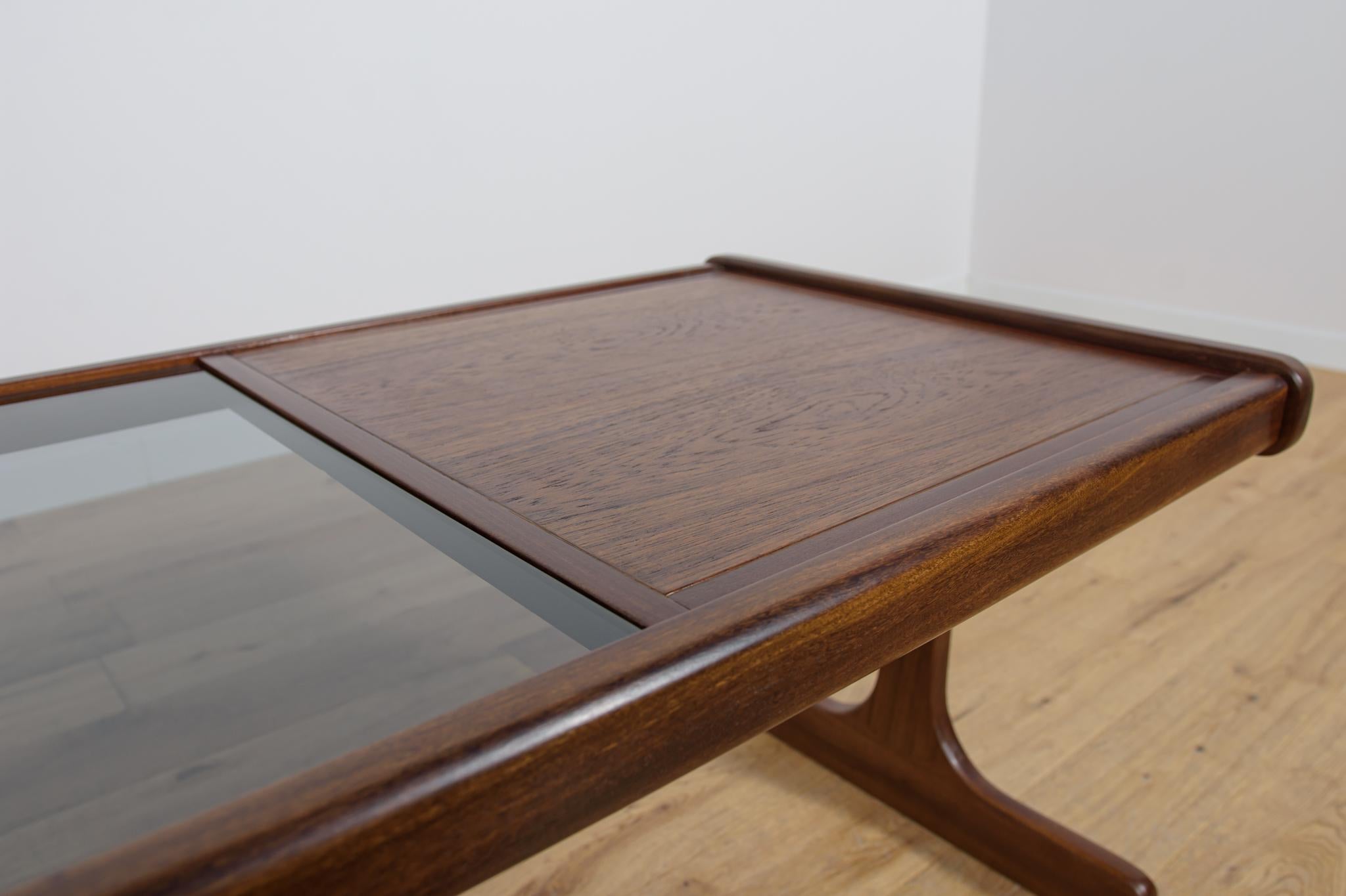 Mid-Century Teak Coffee Table from G-Plan, Great Britain, 1960s For Sale 4