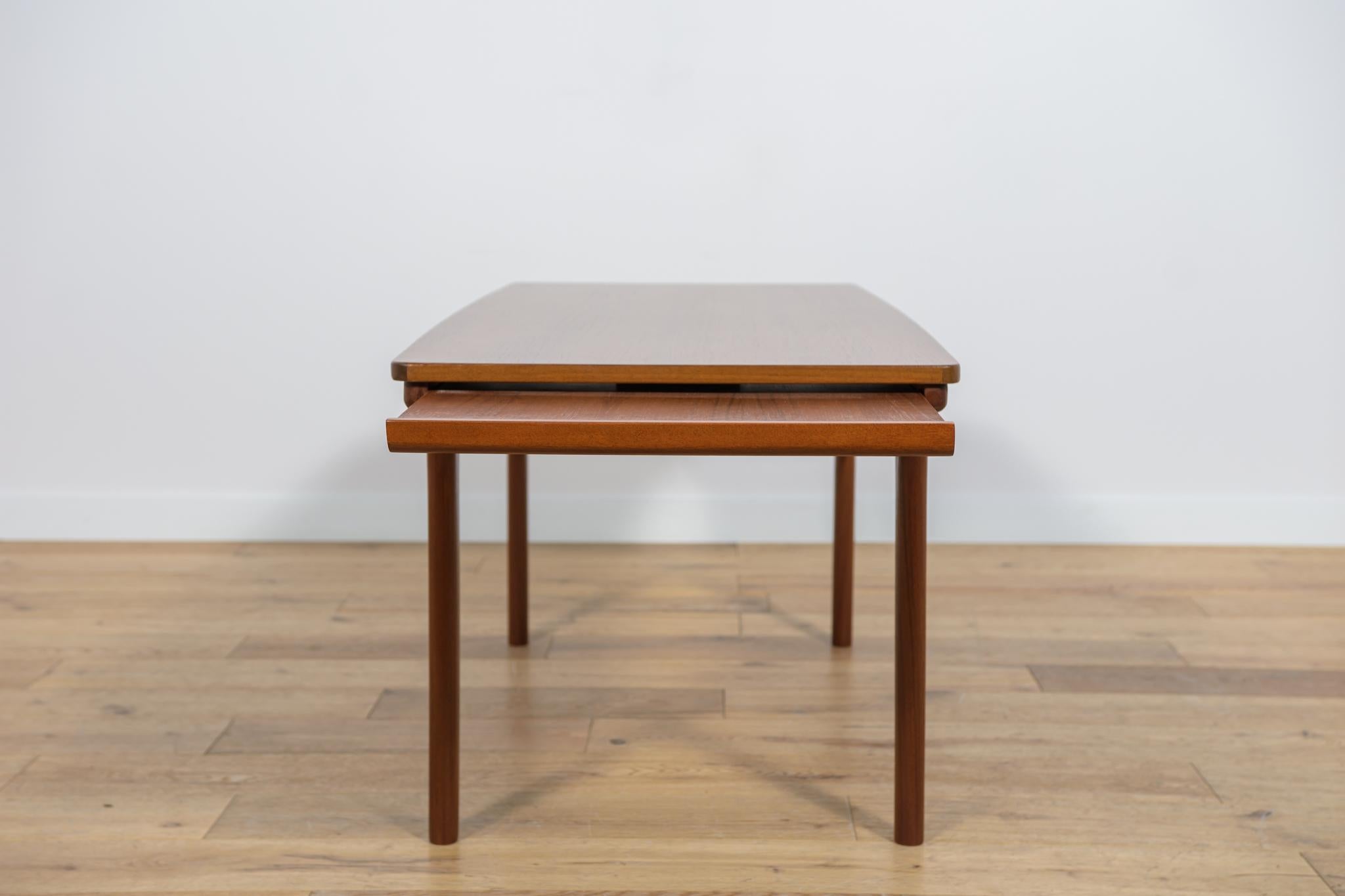 Mid-Century Teak Coffee Table from McIntosh, 1960s For Sale 5