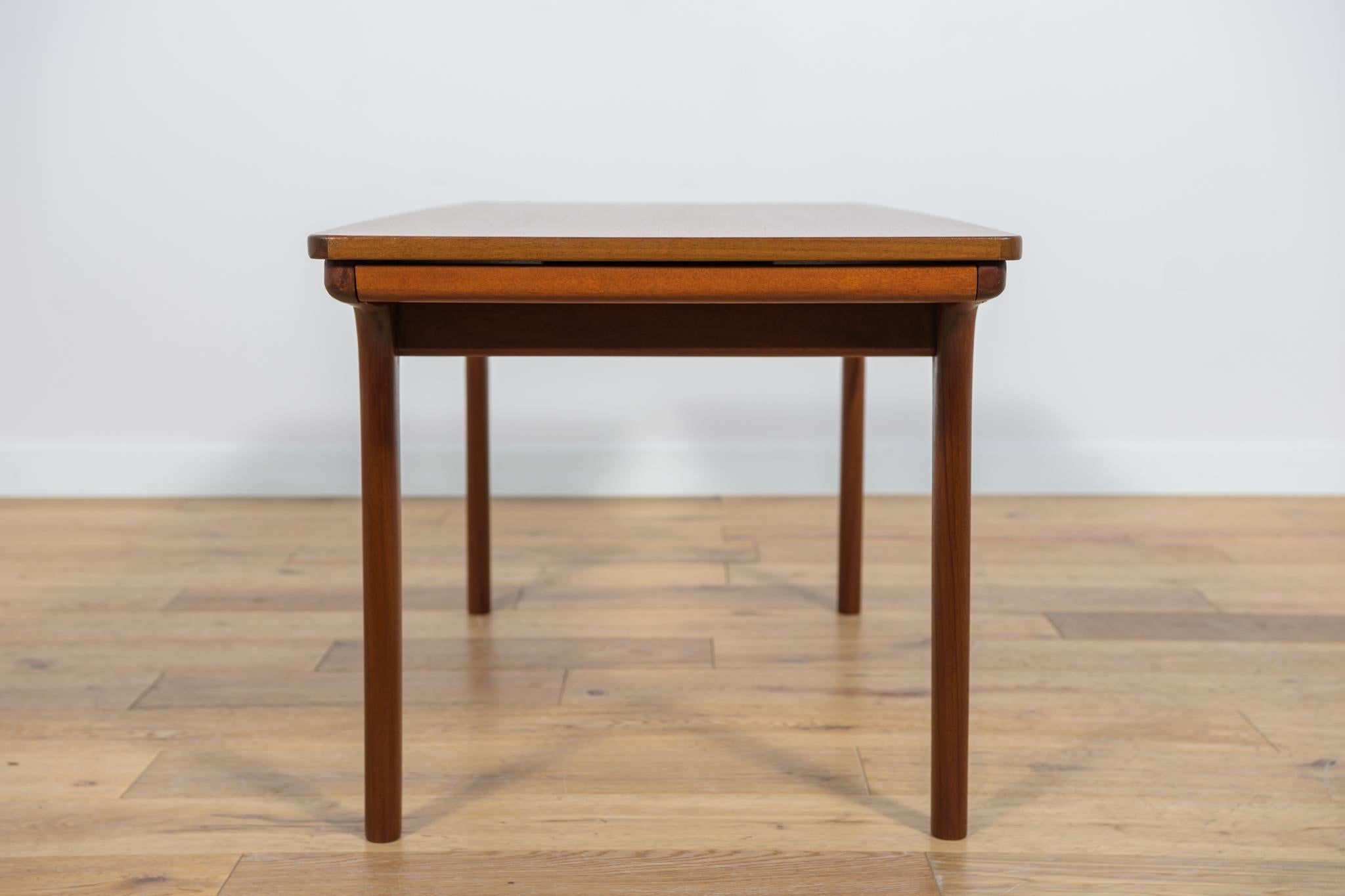 Mid-Century Teak Coffee Table from McIntosh, 1960s For Sale 8
