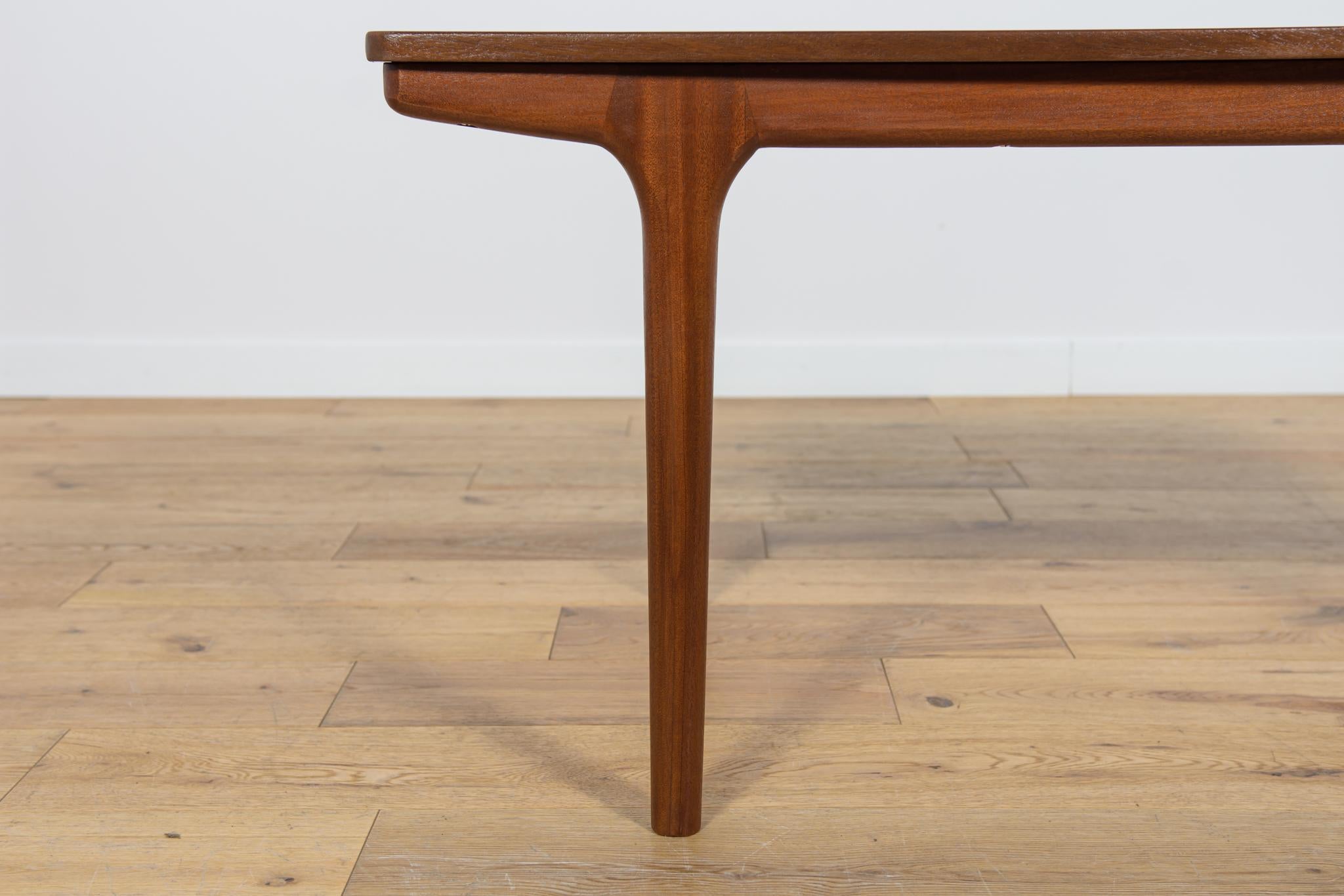 Mid-Century Teak Coffee Table from McIntosh, 1960s For Sale 8