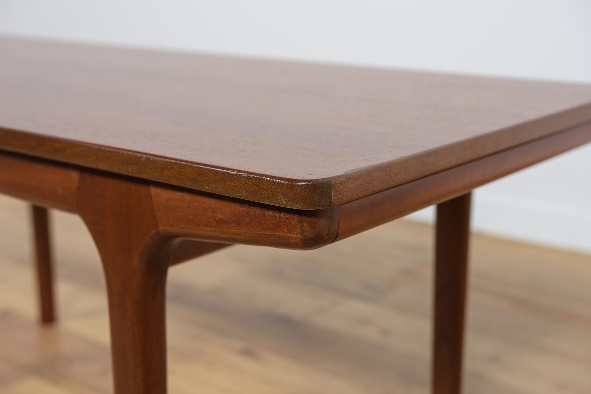Mid-Century Teak Coffee Table from McIntosh, 1960s For Sale 11