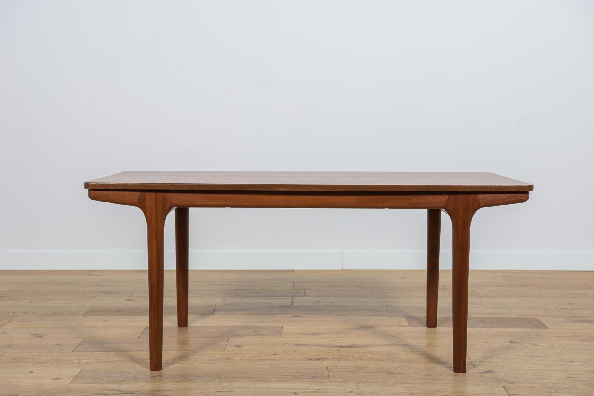Mid-Century Modern Mid-Century Teak Coffee Table from McIntosh, 1960s For Sale