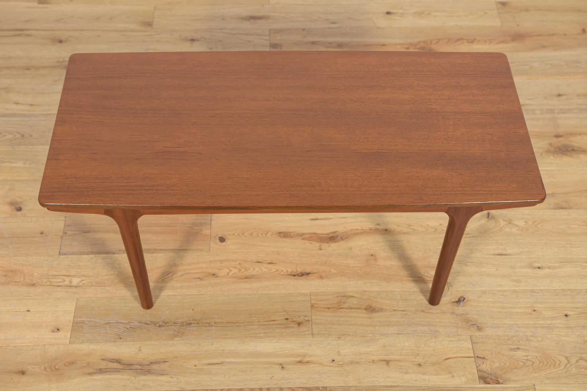 British Mid-Century Teak Coffee Table from McIntosh, 1960s For Sale