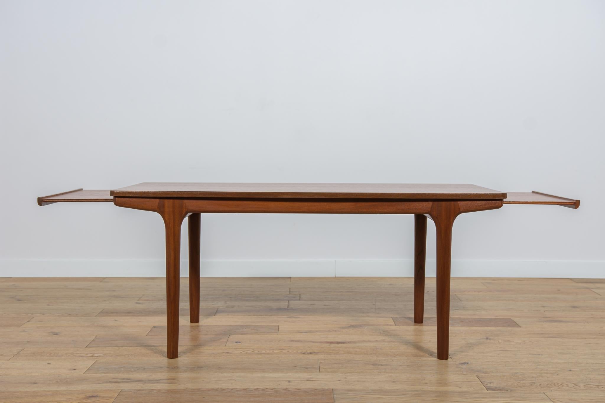 Teck Table basse du milieu du siècle dernier de McIntosh, années 1960 en vente