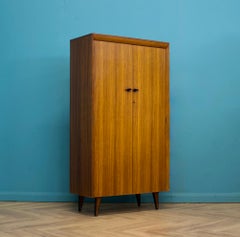 Armoire compacte en teck du milieu du siècle de Lebus, années 1960