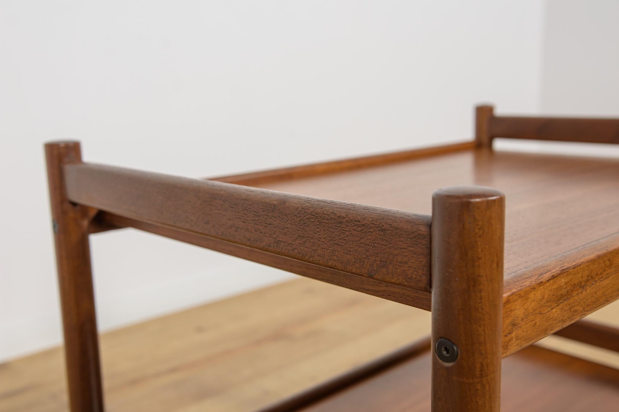 Mesa consola de teca de mediados de siglo, Dinamarca, 1970 Teca en venta