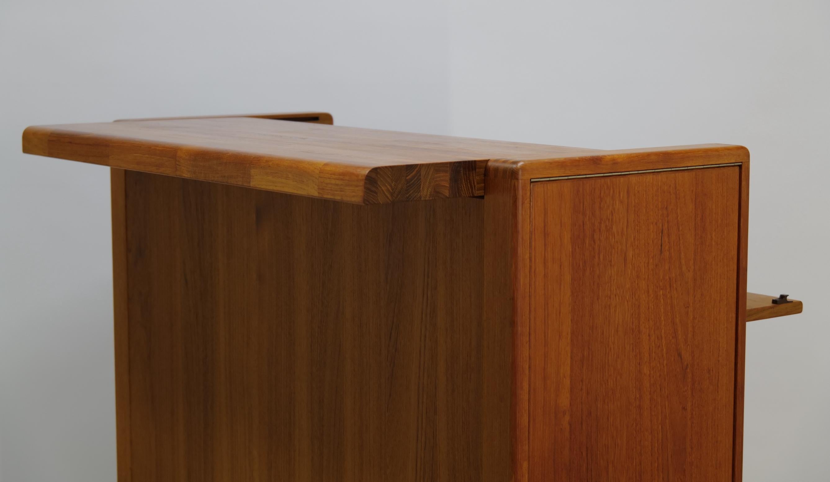 Mid Century Teak Convertible Dry Bar 8