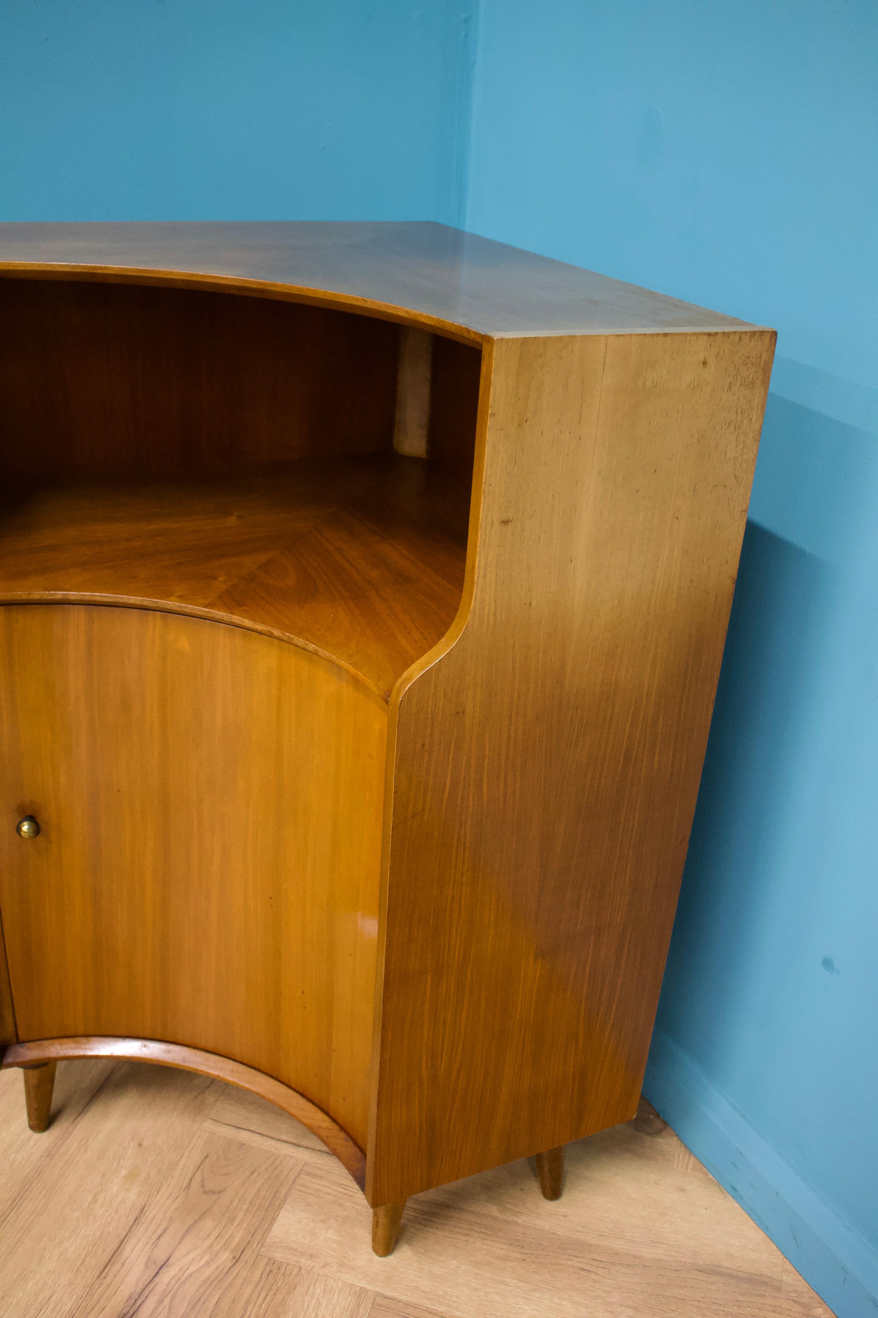 Unità angolare in teak del Mid Century, anni '60 in vendita 1