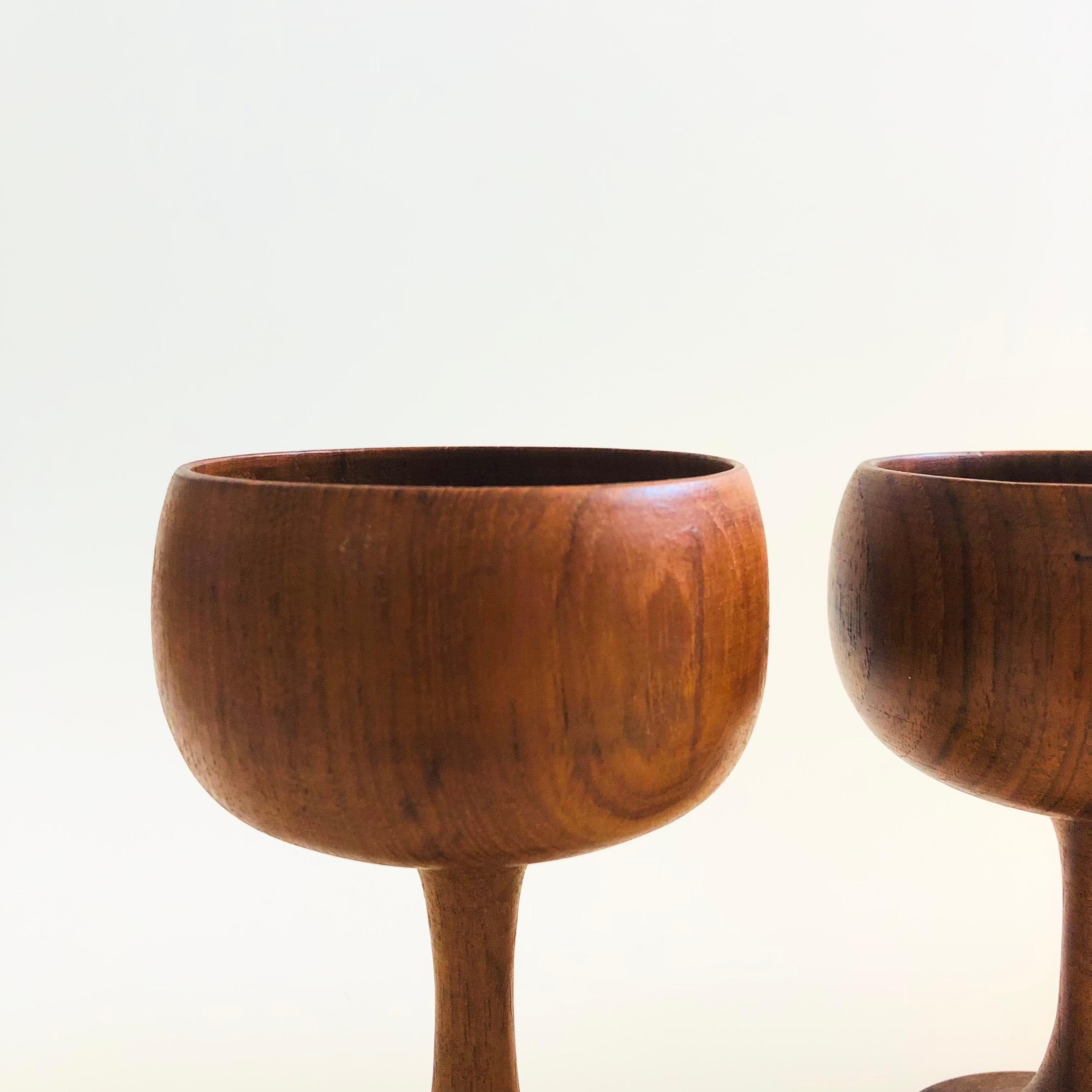 Mid Century Teak Coupes - Set of 4 In Good Condition For Sale In Fairfield, CA