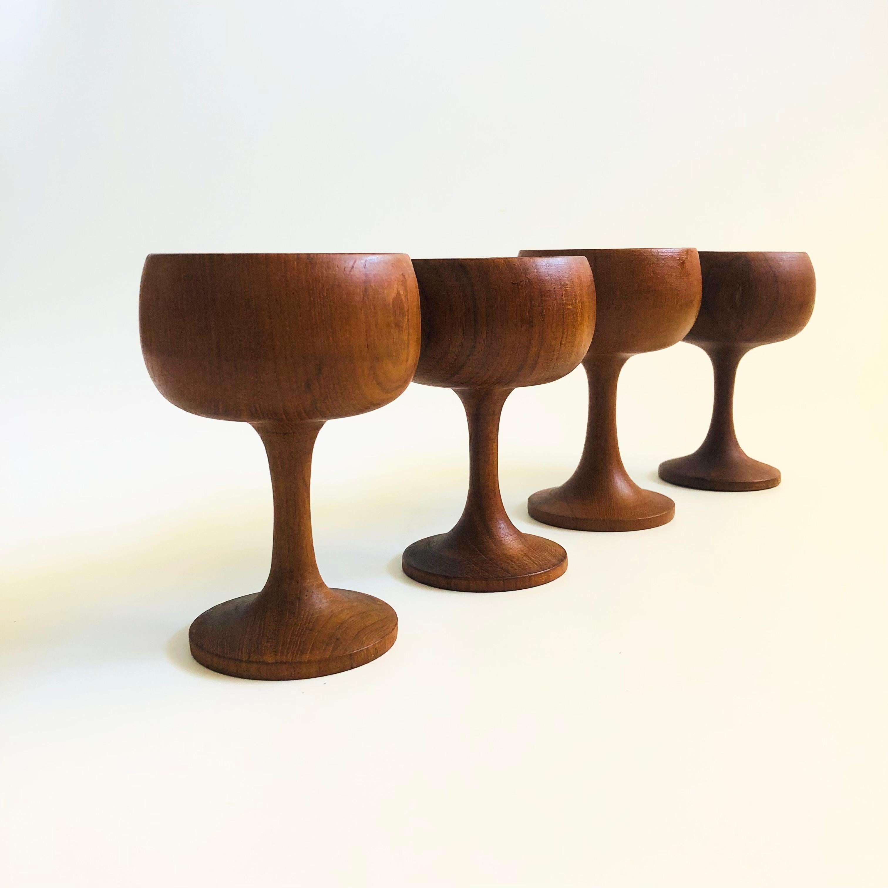 Mid Century Teak Coupes - Set of 4 For Sale 3