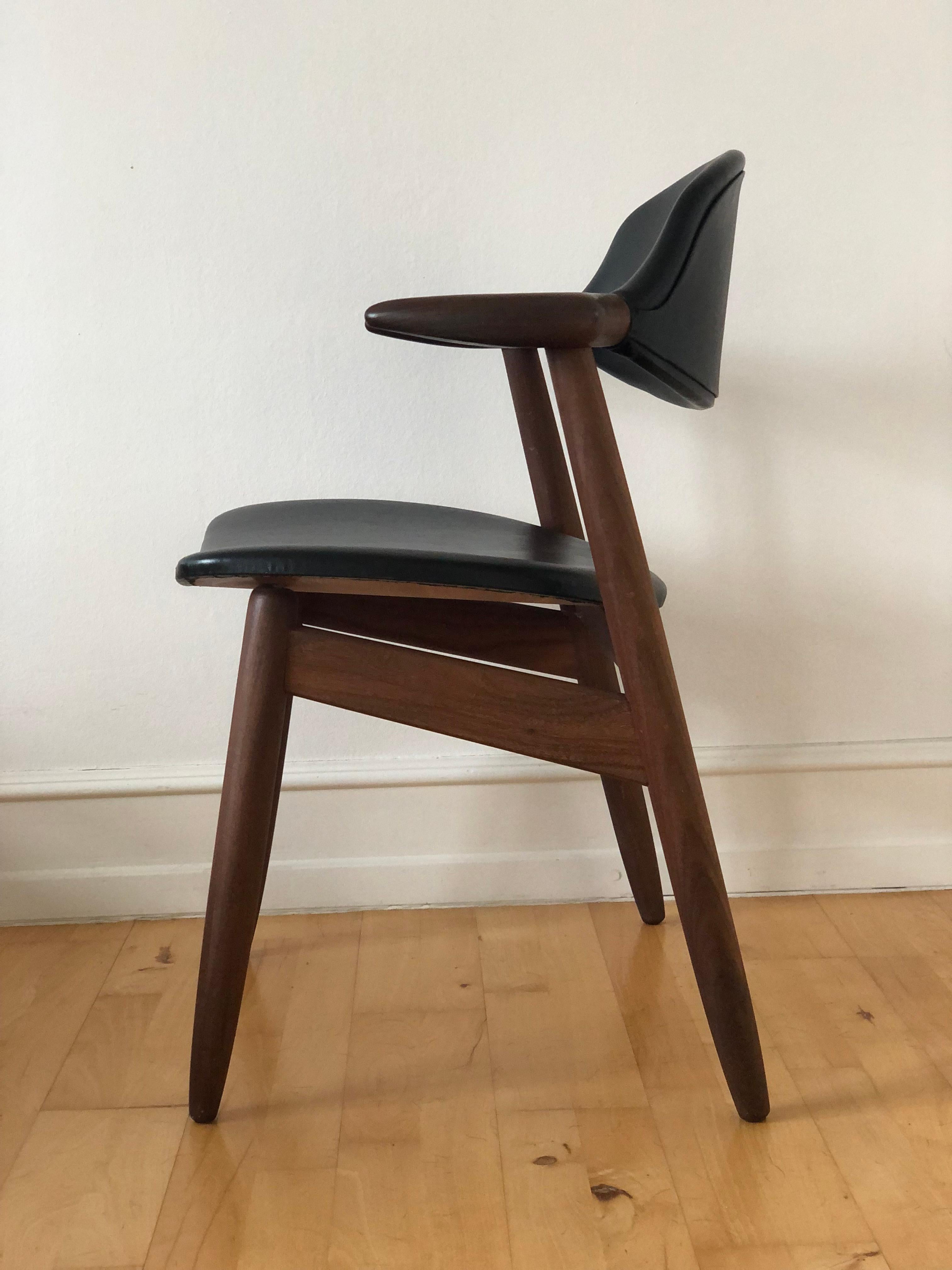 Mid-Century Modern Mid Century Teak Cowhorn Chair Tijsseling 1960s For Sale
