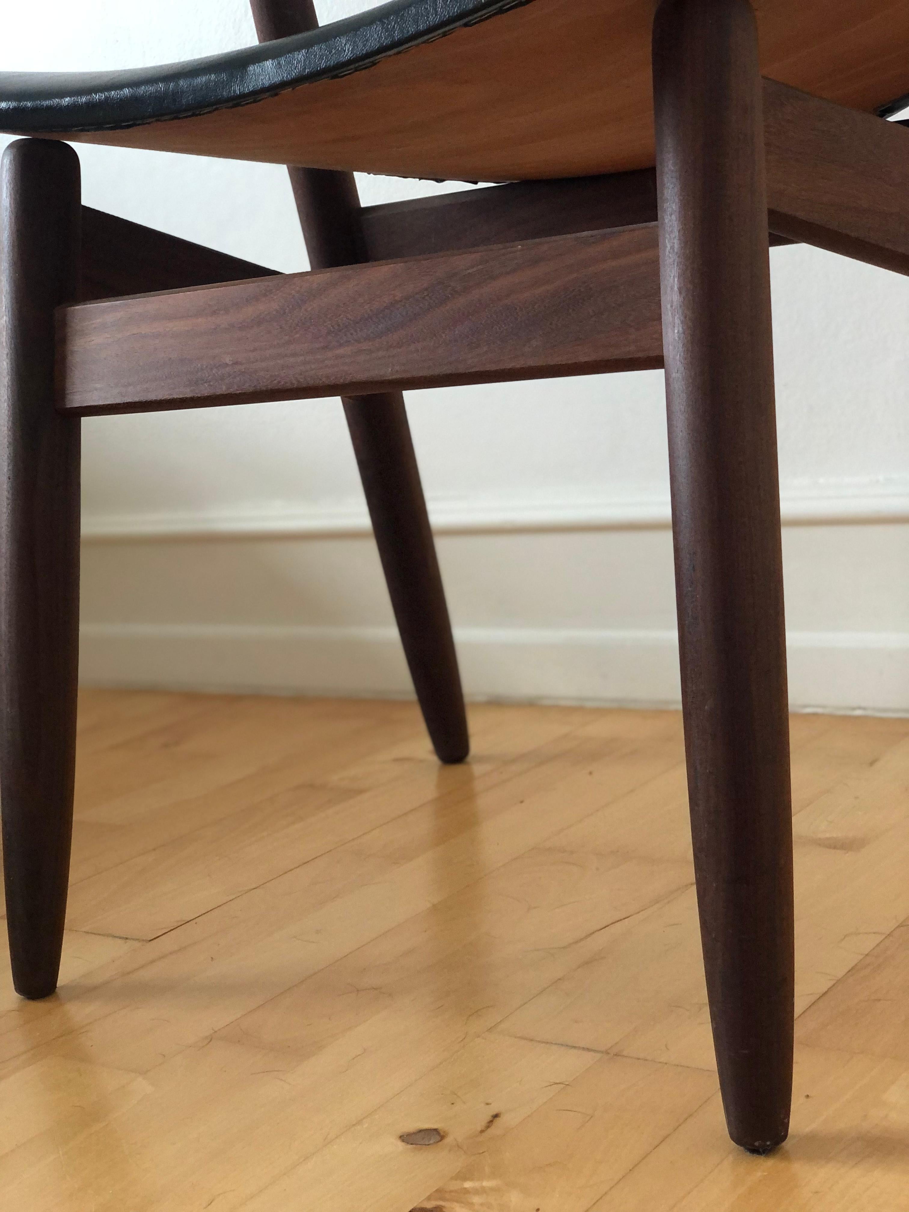 Hand-Carved Mid Century Teak Cowhorn Chair Tijsseling 1960s For Sale
