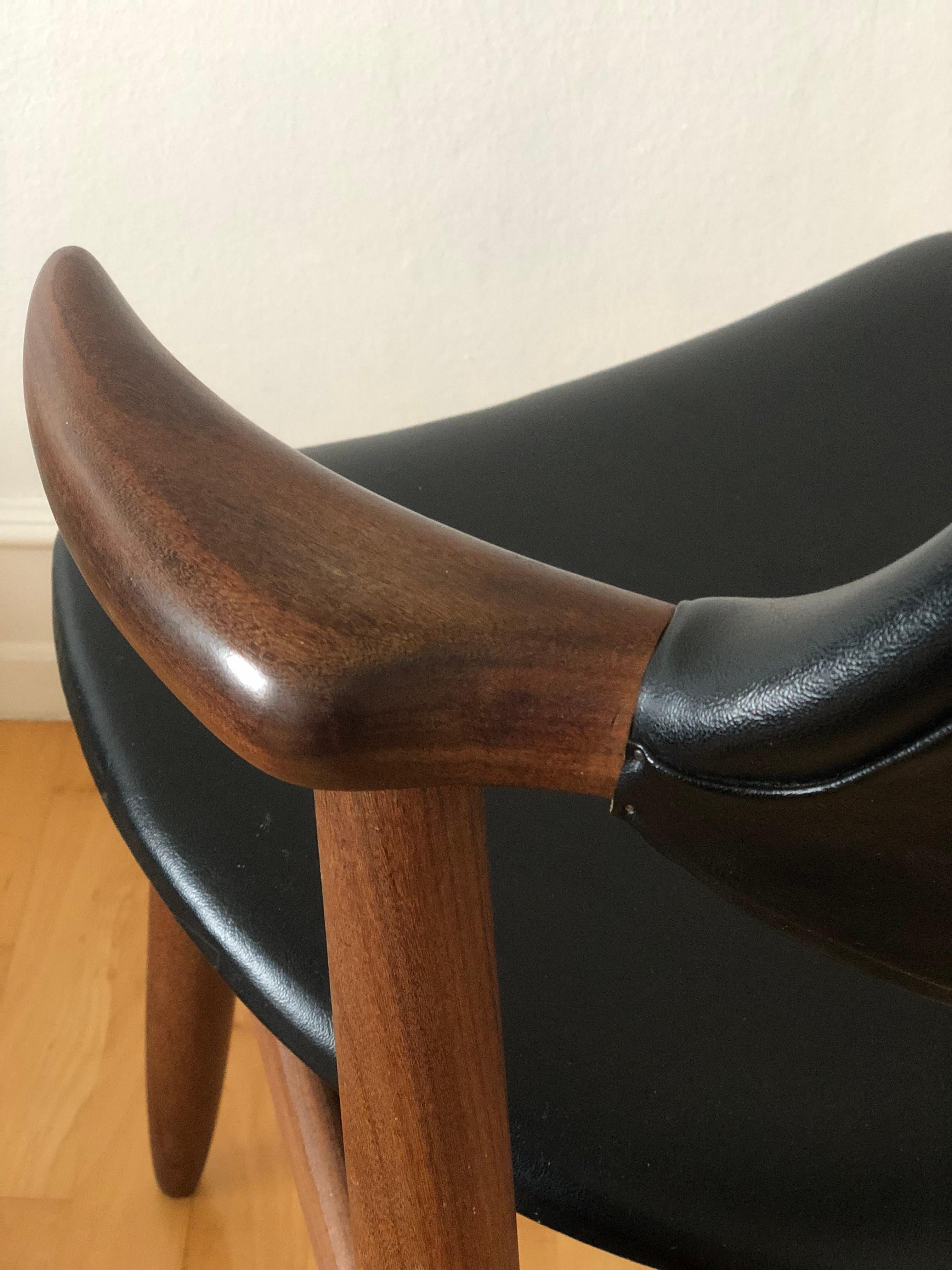 Mid Century Teak Cowhorn Chair Tijsseling 1960s In Good Condition For Sale In Sakskøbing, DK