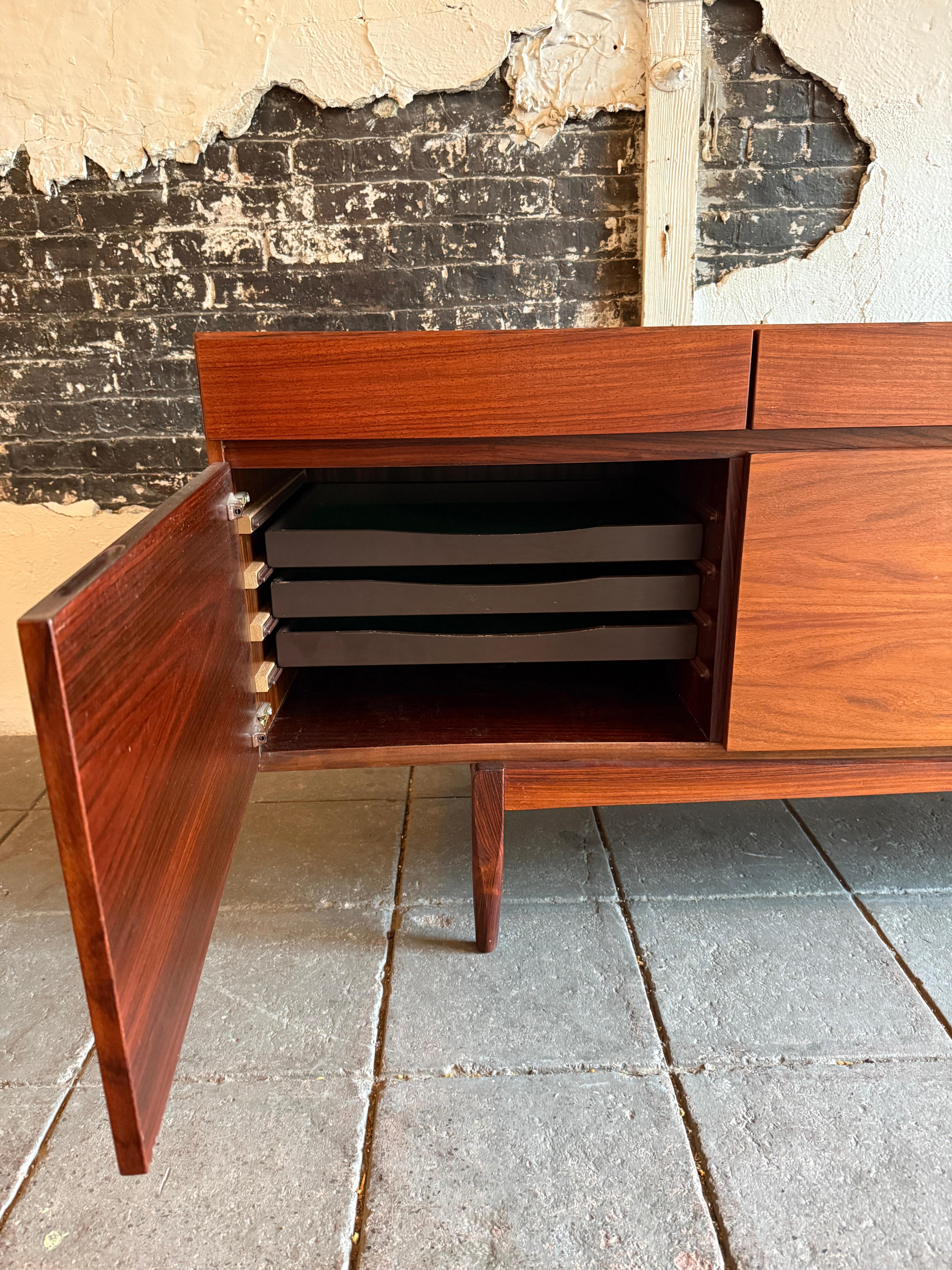 Mid century Rosewood Credenza by Ib Kofod-Larsen Faarup Møbelfabrik Model FA66 2