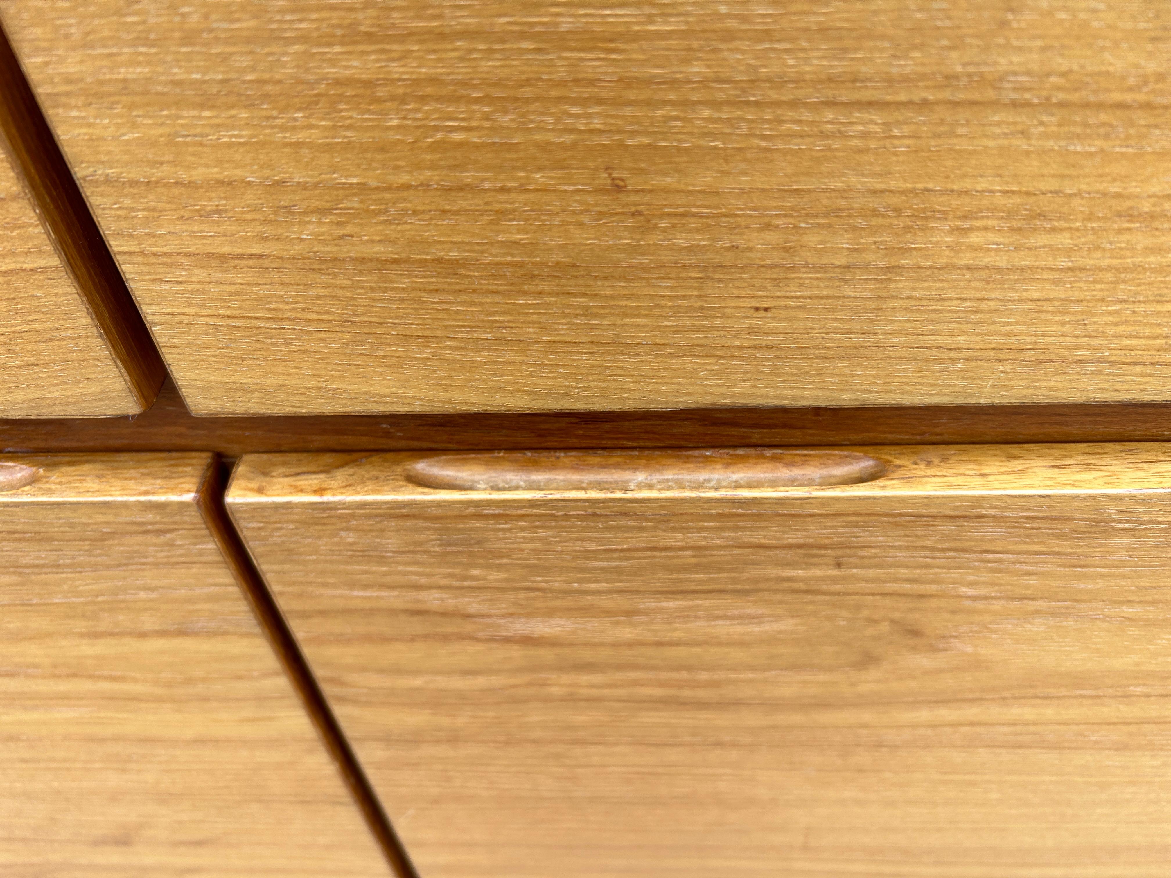 Midcentury Teak Credenza by Ib Kofod-Larsen for Faarup Møbelfabrik Model FA66 1