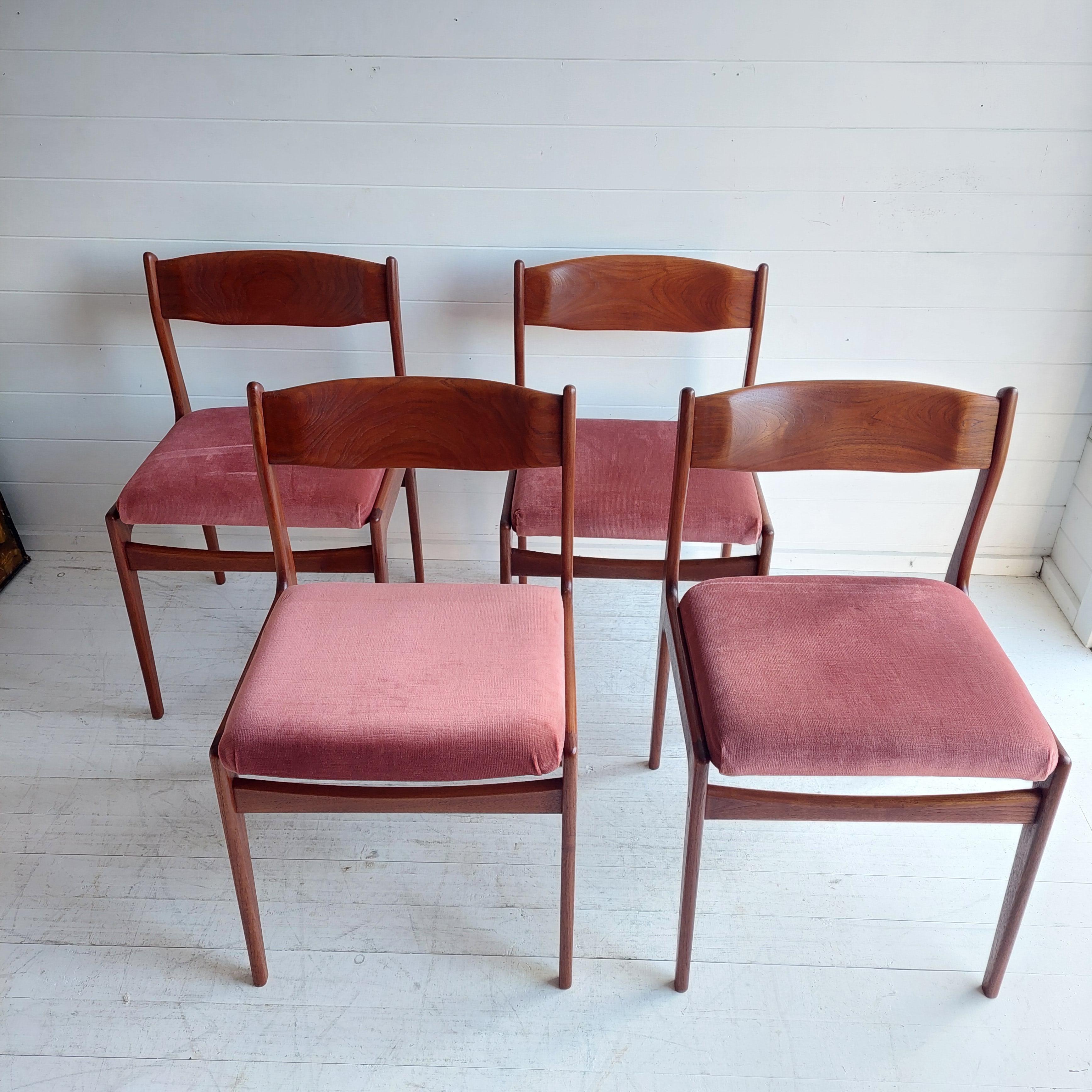 Velvet Mid Century teak Danish dining chairs 60s, Erik Buch style, set of 4