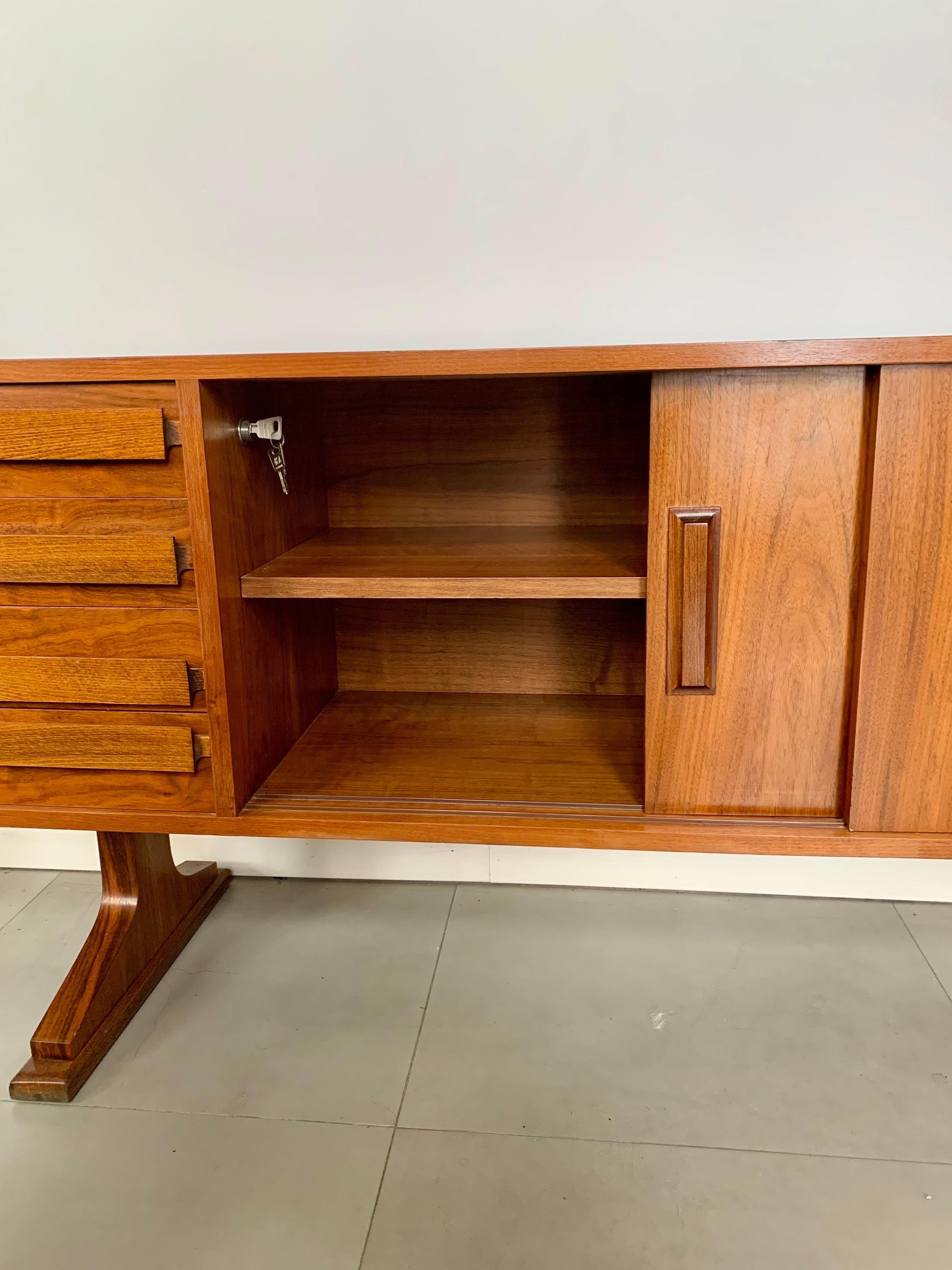 Mid Century Teak  Dänisches Sideboard 1960¨s im Angebot 5