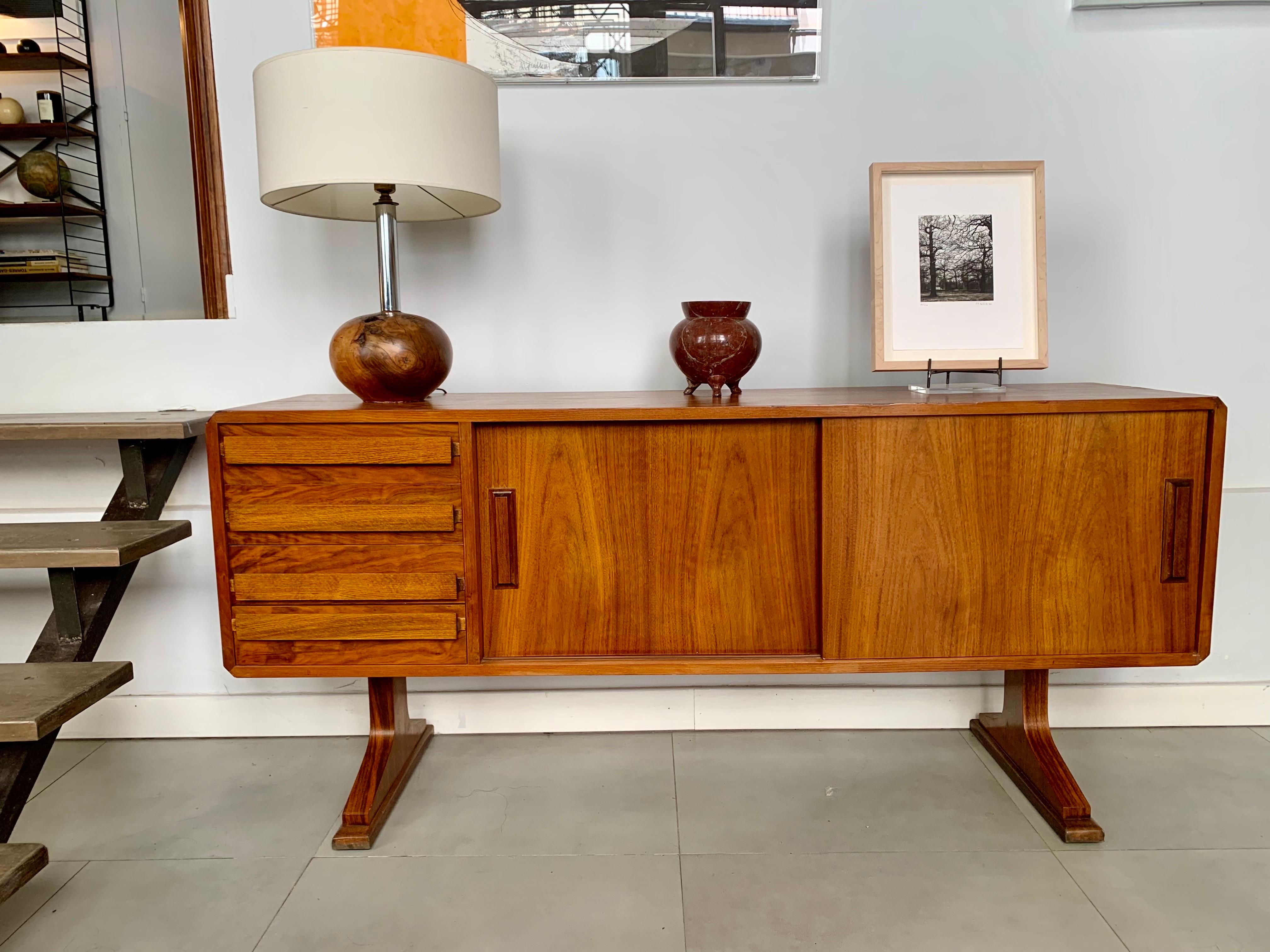 Mid Century Teak  Dänisches Sideboard 1960¨s im Zustand „Gut“ im Angebot in Madrid, ES