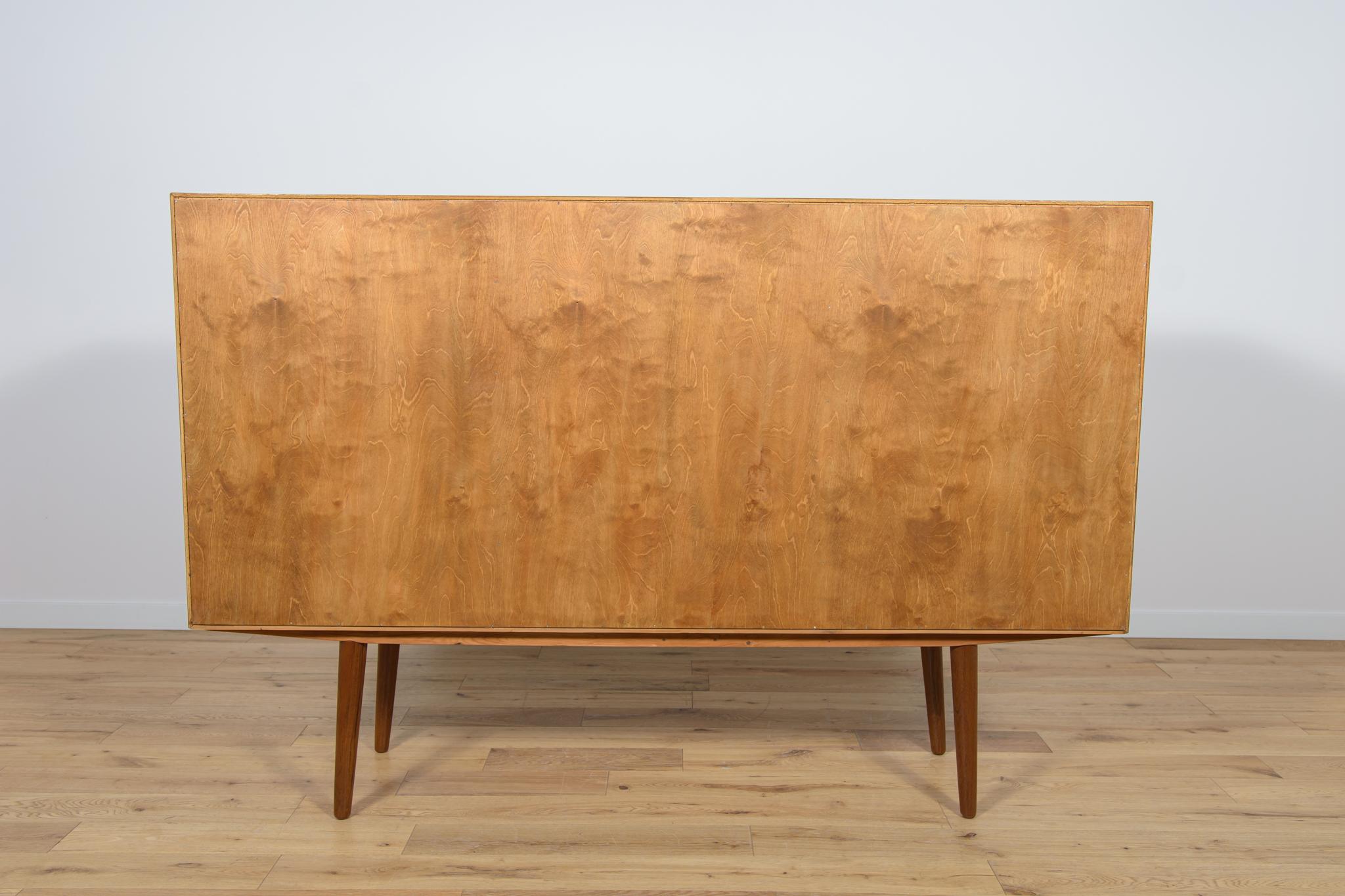 Mid Century Teak Danish Sideboard by E. W. Bach for Sejling Skabe, 1960s In Excellent Condition For Sale In GNIEZNO, 30