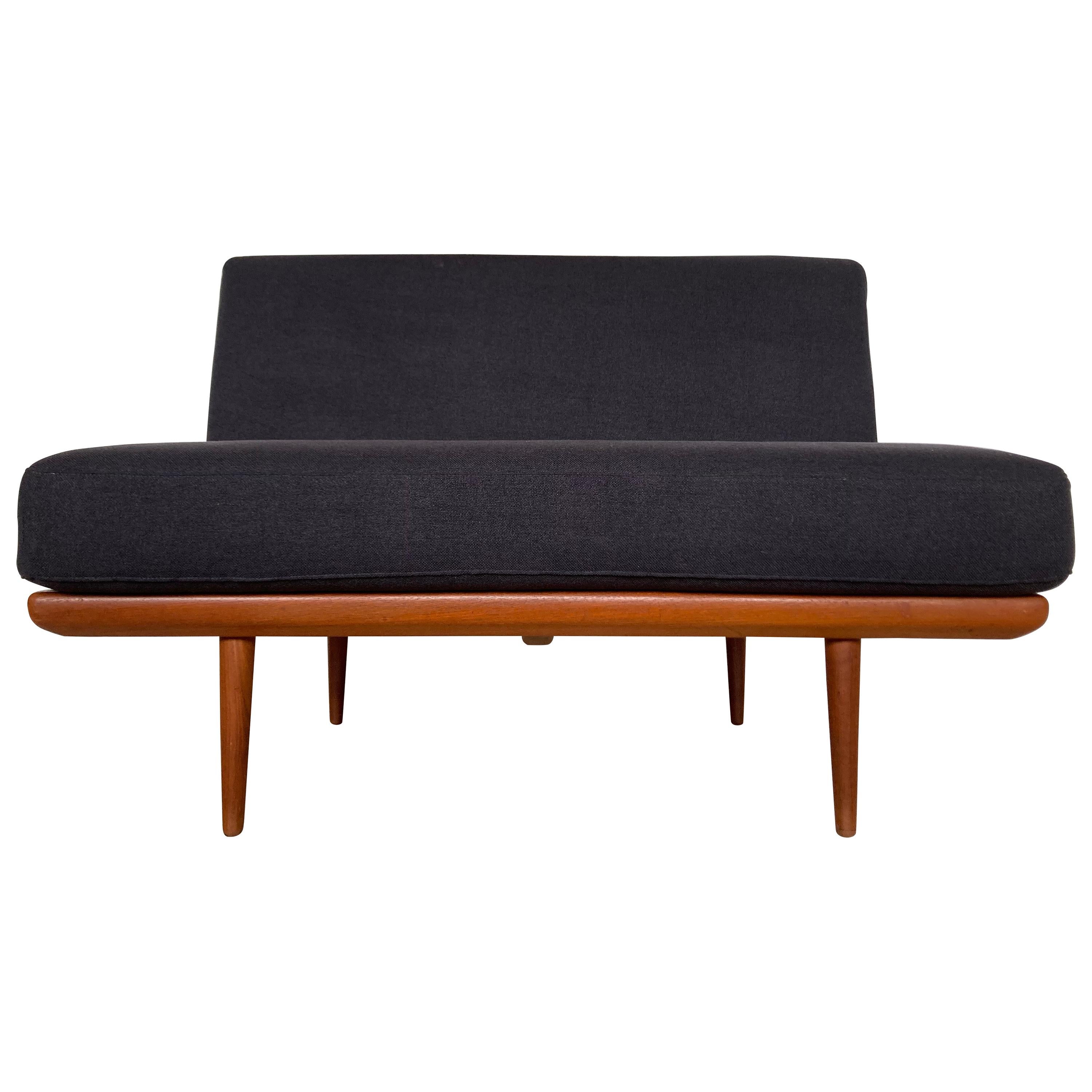 Minerva sofa or Daybed by Peter Hvidt & Orla Mølgaard for France & Søn, 1960s For Sale