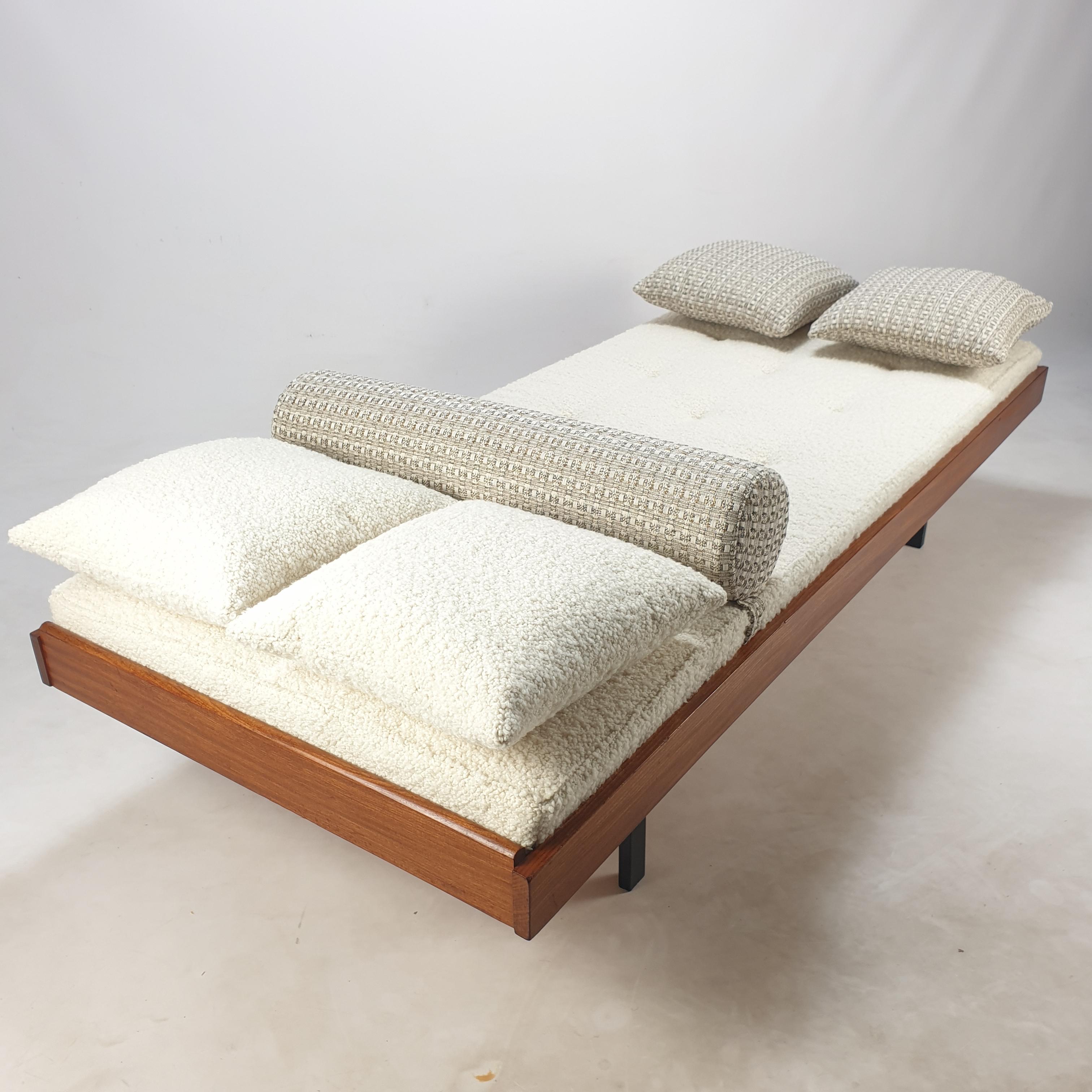 Mid Century Teak Daybed, 1960er Jahre im Angebot 2