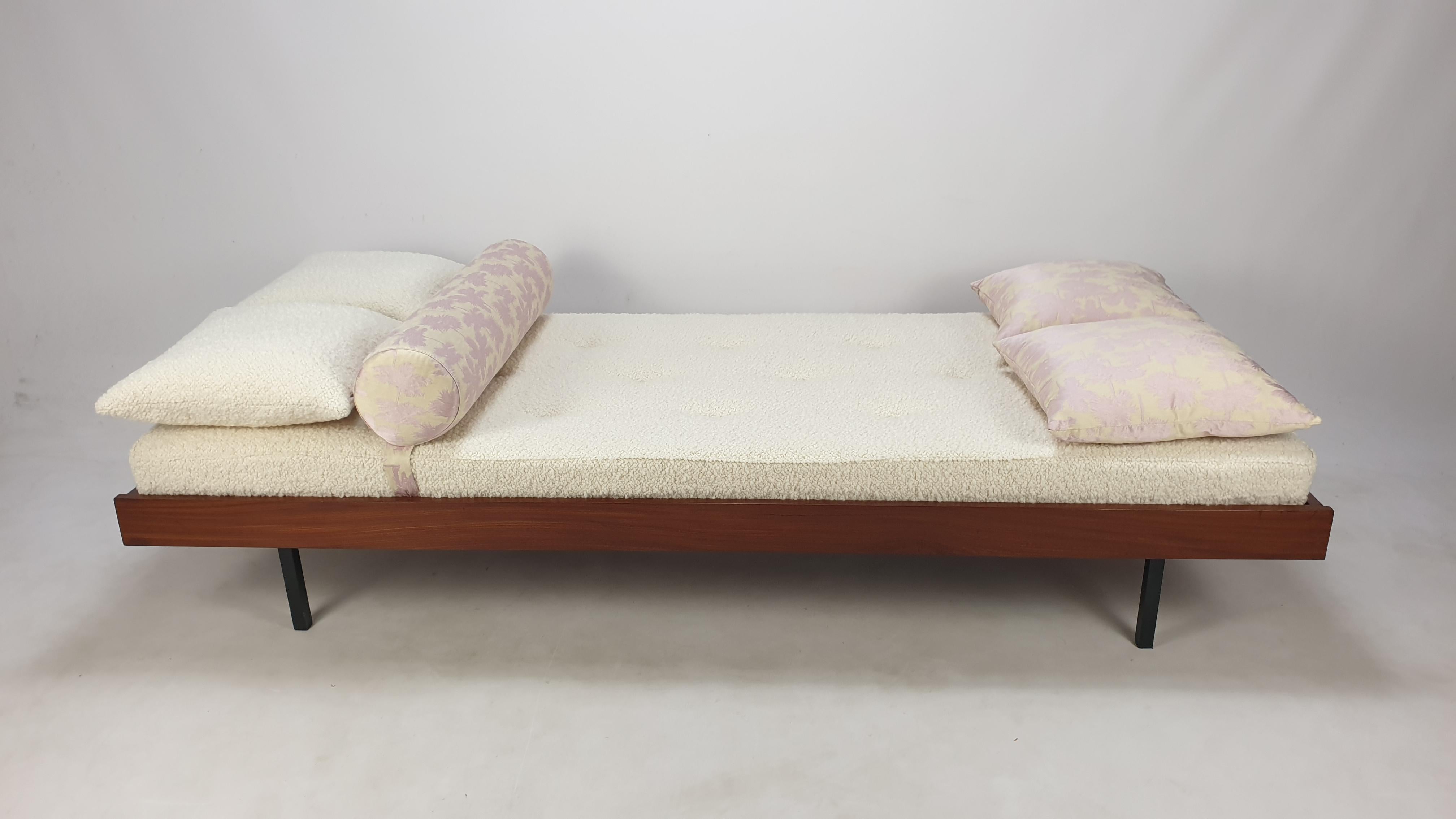 Mid-Century Modern Mid Century Teak Daybed with Dedar Cushions, 1960s For Sale