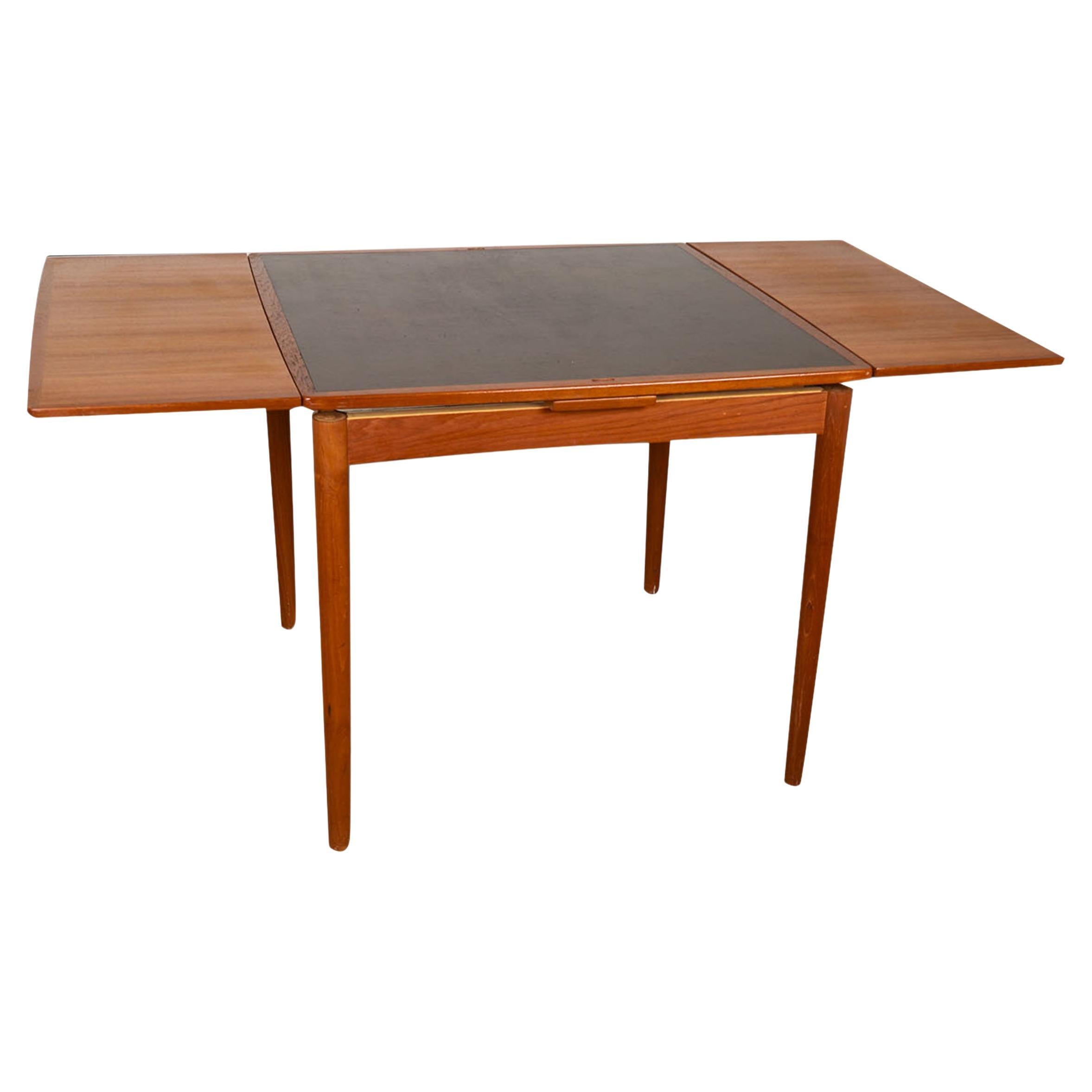 Mid-Century Teak Denmark Flip Top Extendable Game Dining Table im Angebot