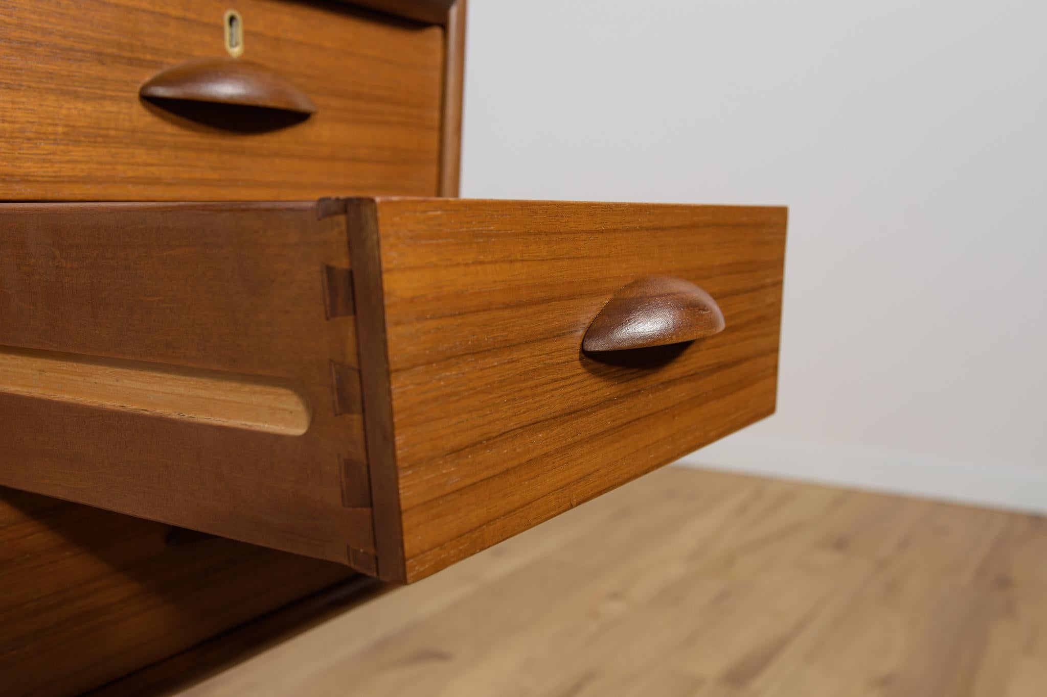 Scrivania in teak di metà secolo di Svante Skogh per AB Möbelfabriken Balder, Svezia, anni '50 in vendita 5