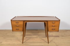 Mid-Century Teak Desk by Svante Skogh for AB Möbelfabriken Balder, Sweden, 1950s