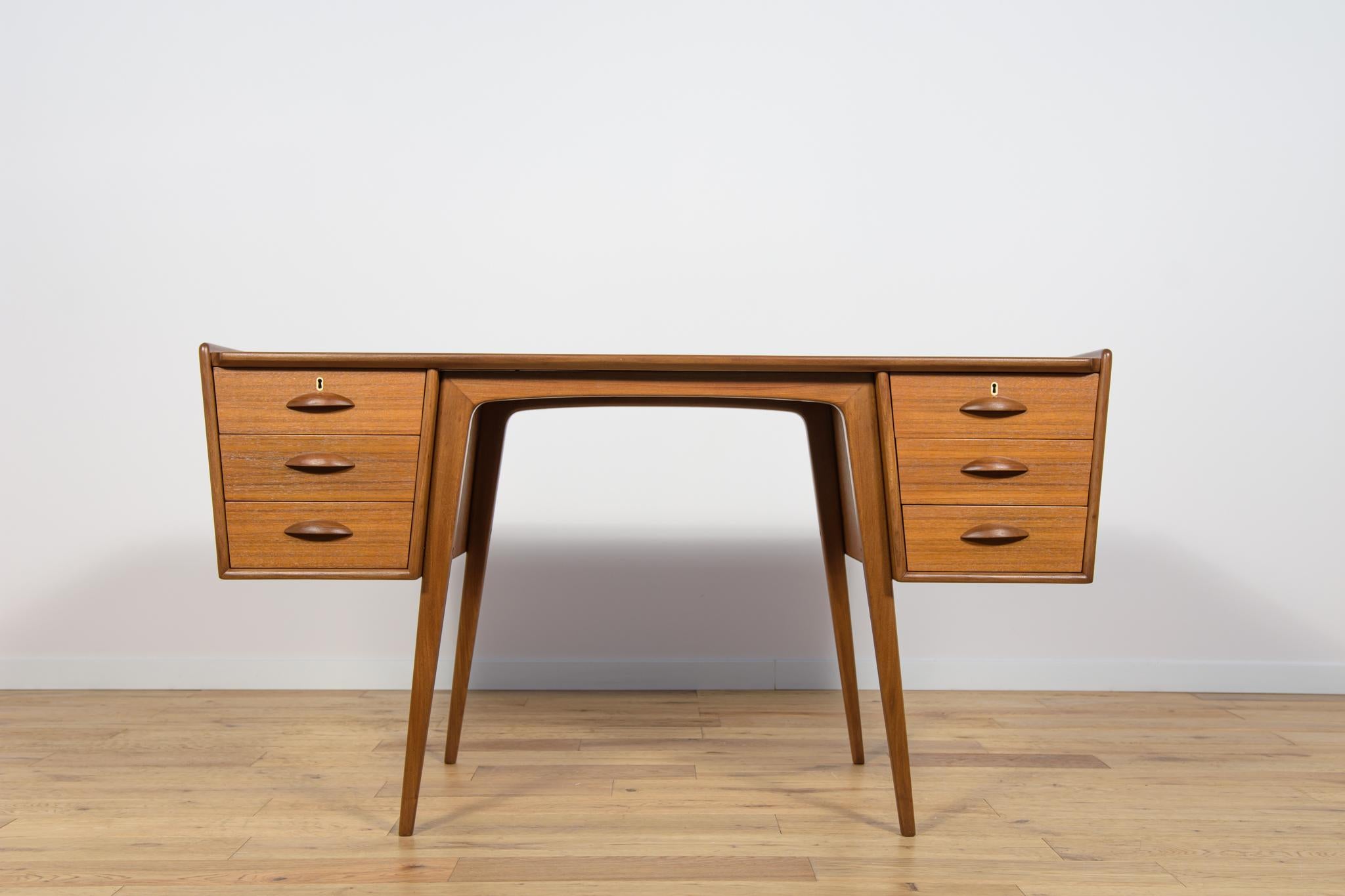 Mid-Century moderno Scrivania in teak di metà secolo di Svante Skogh per AB Möbelfabriken Balder, Svezia, anni '50 in vendita