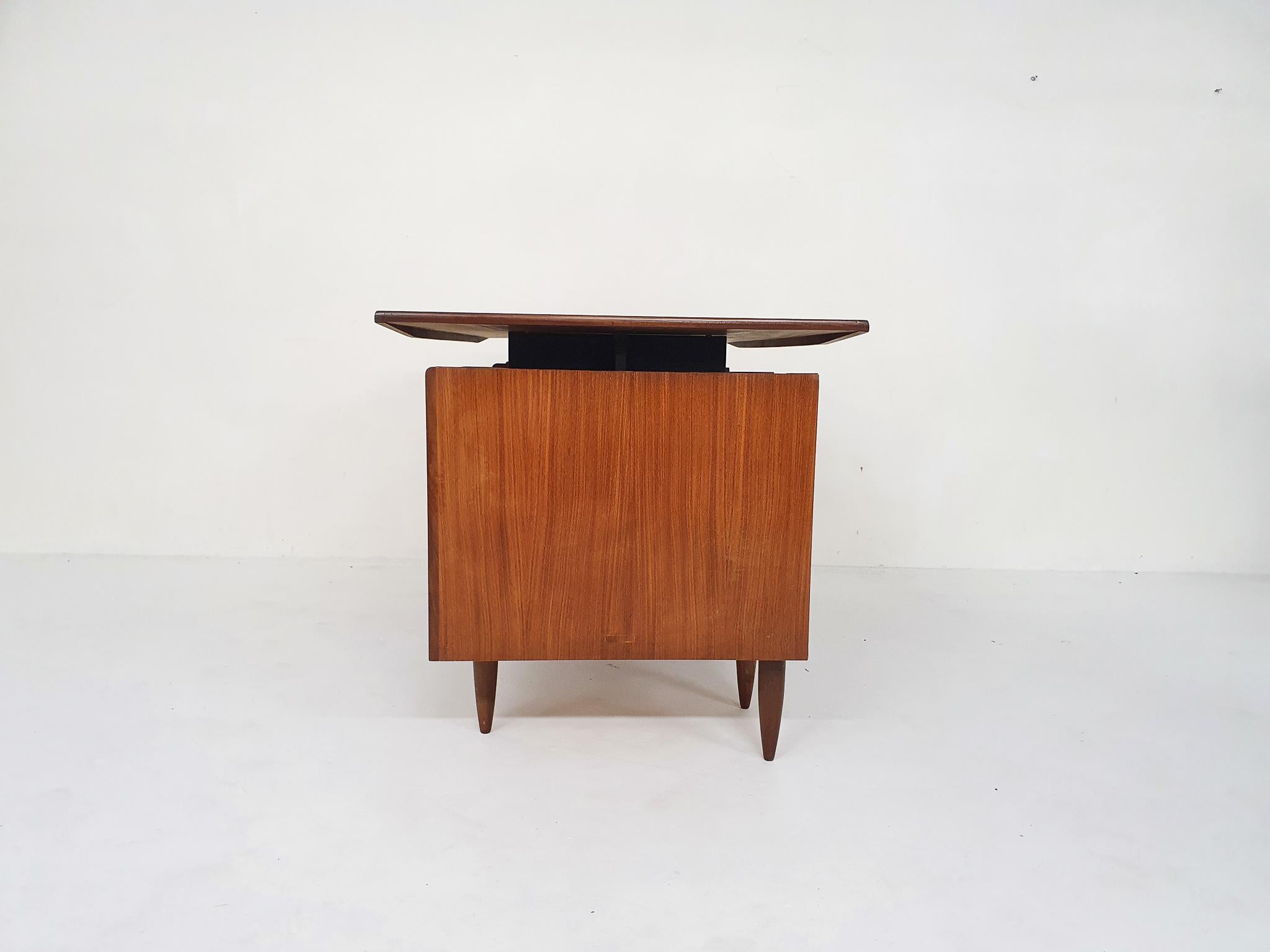 Mid-century teak desk, The Netherlands 1960's For Sale 4