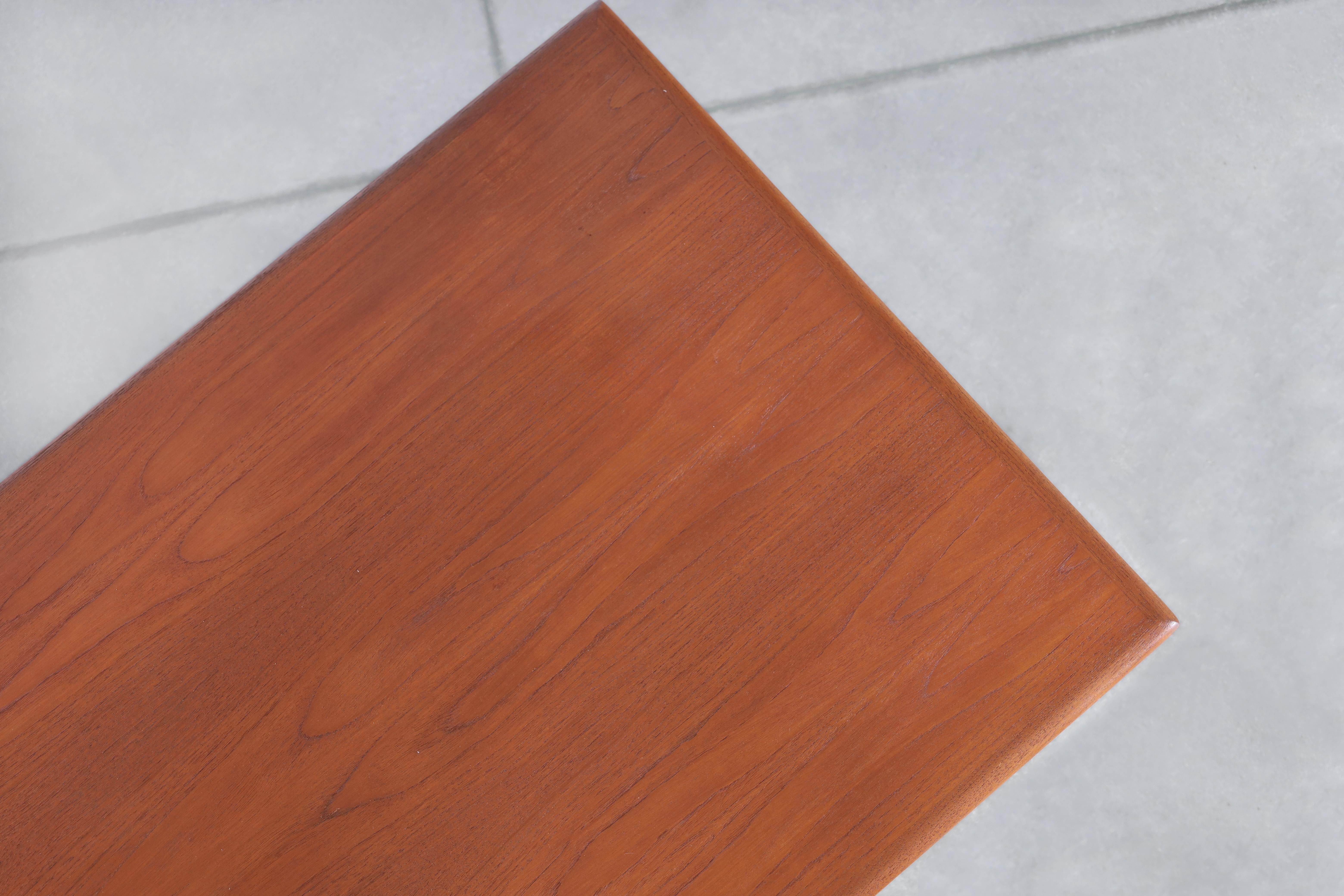 Teakholzschreibtisch mit Bücherregal von Erik Brouer für Brouer Mobelfabrik im Angebot 6