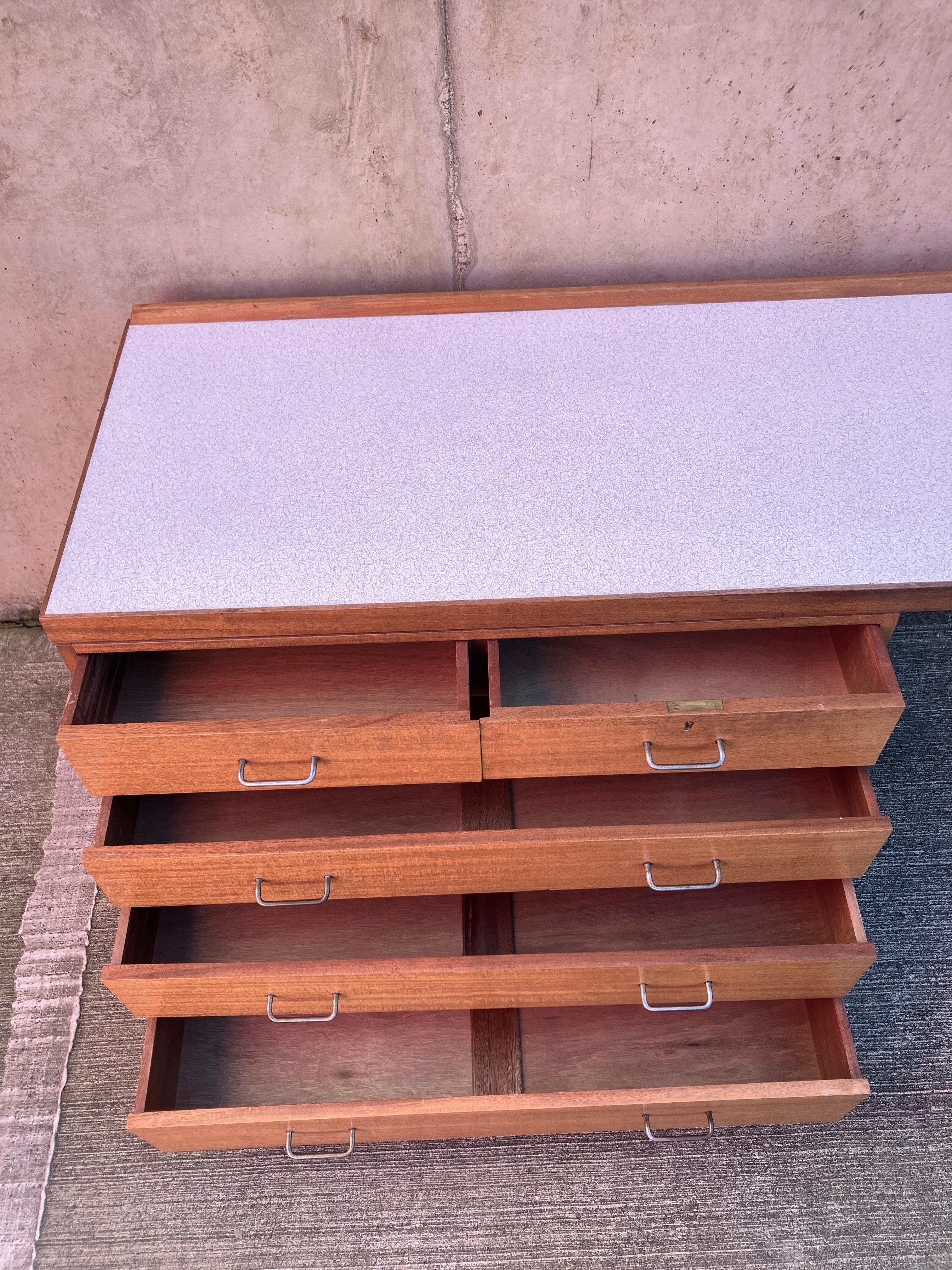 Mid Century Teak Desk with Formica Top im Angebot 3