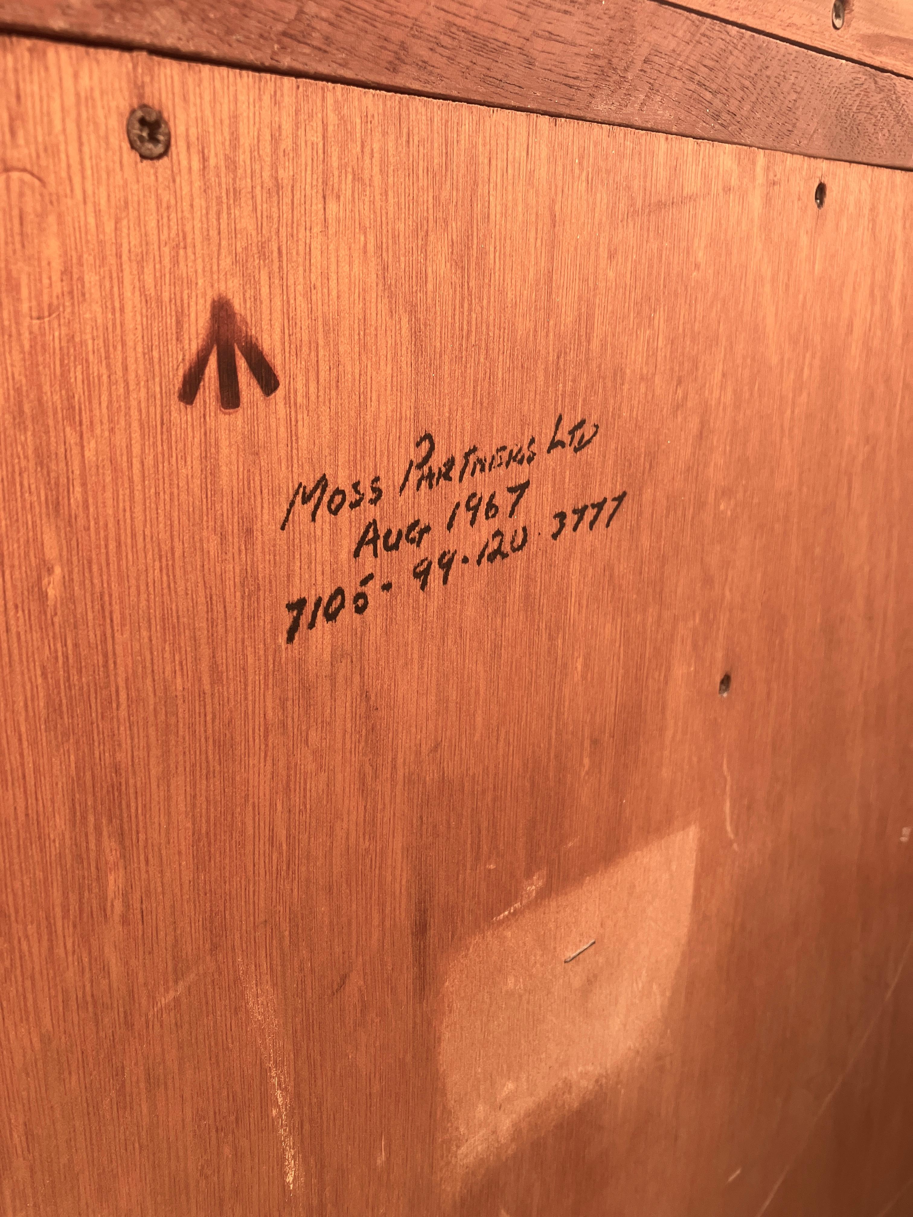 Mid Century Teak Desk with Formica Top im Angebot 4