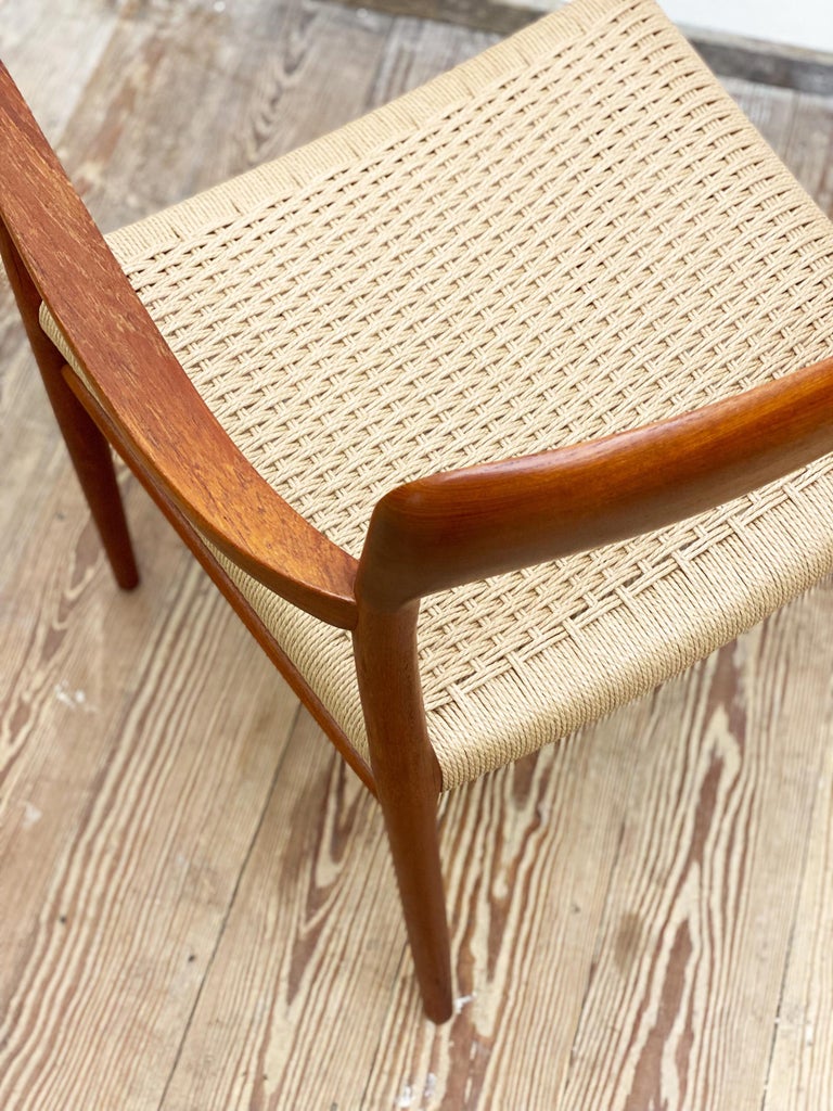 Mid-Century Teak Dining Chair #64 by Niels O. Møller for J. L. Moller In Good Condition For Sale In München, Bavaria