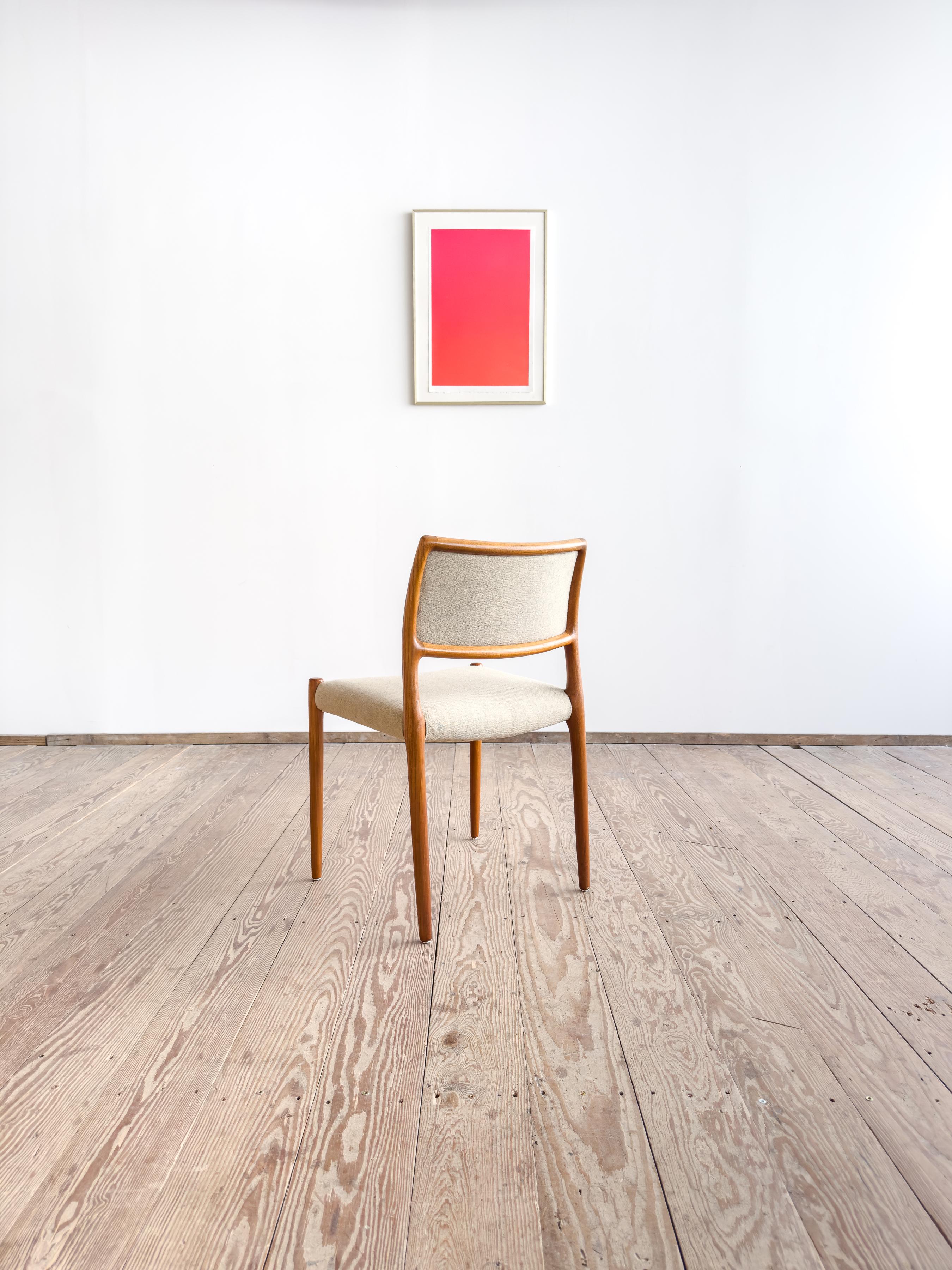 Original dining chair designed by Niels O. Møller and produced by J.L. Møllers Møbelfabrik, Denmark, in the early 1960s. The Model 80 is one of Møller’s few designs featuring upholstered seat and backrest – offering both comfort and elegance,