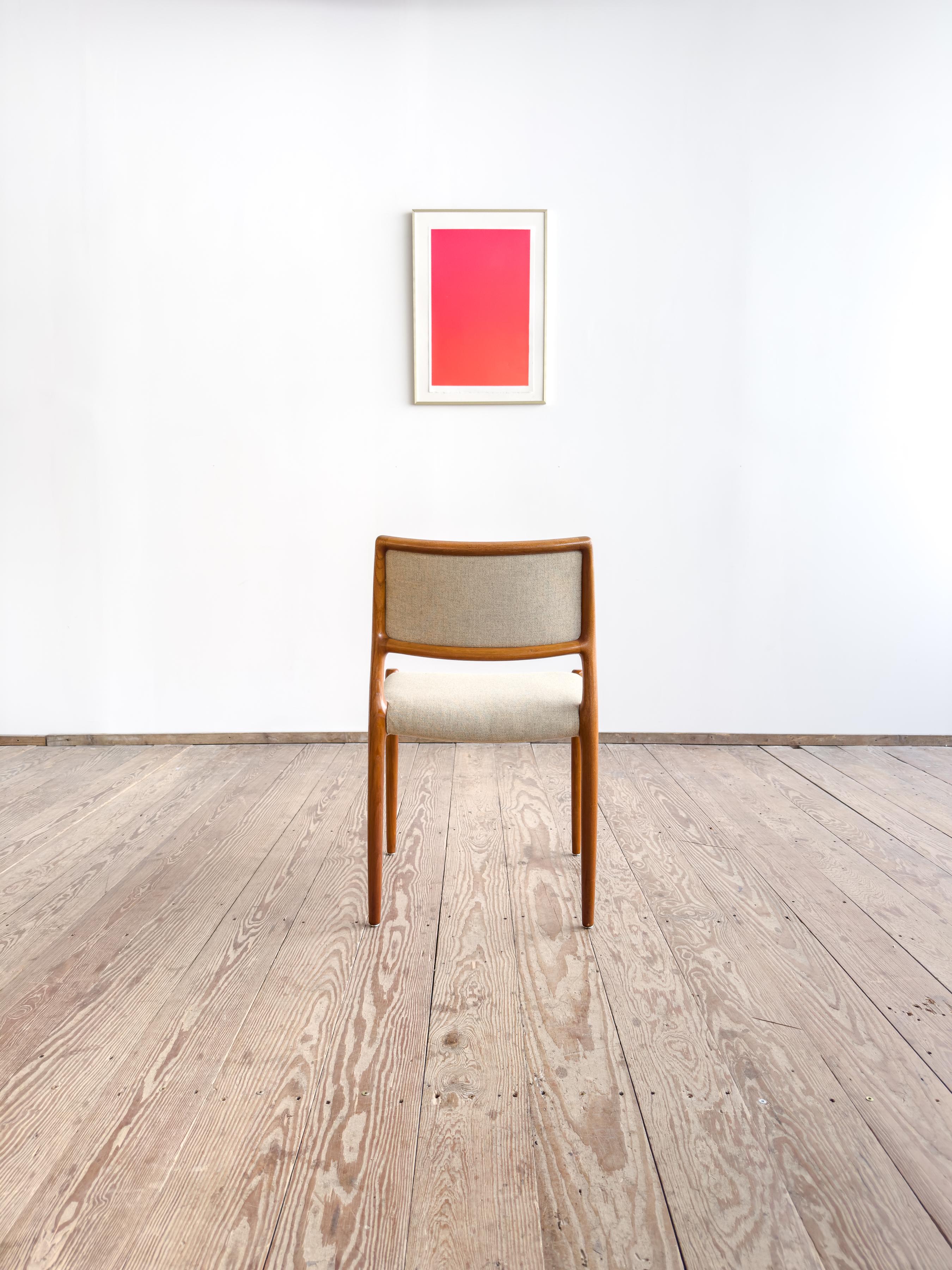 Mid-Century Teak Dining Chair model 80 by Niels O. Møller for J. L. Moller In Good Condition For Sale In München, Bavaria