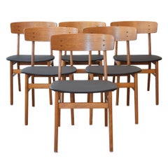 Ensemble de chaises de salle à manger en teck du milieu du siècle par Farstrup